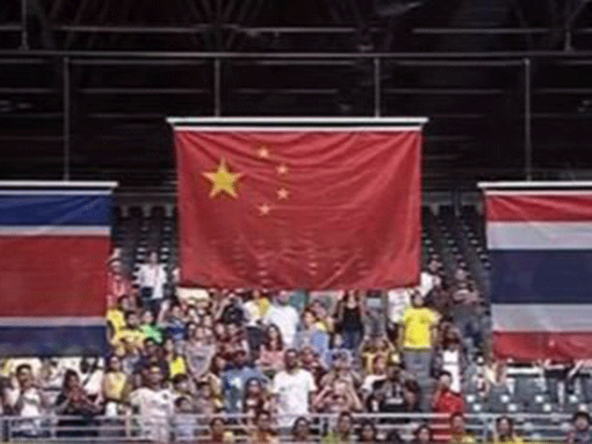 China beat Serbia and the Netherlands in the women's volleyball - but again with the wrong stars on the flag