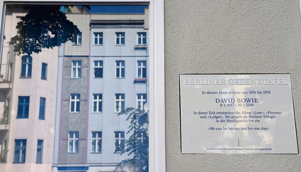 The commemorative plaque dedicated to musician David Bowie reading 'In this house lived from 1976 to 1978 David Bowie. During this time the album Low, Heroes and Lodger were created. They were storied in music history as 'the Berlin Trilogy' is displayed at the artist's former apartment in Berlin in August 22, 2016.