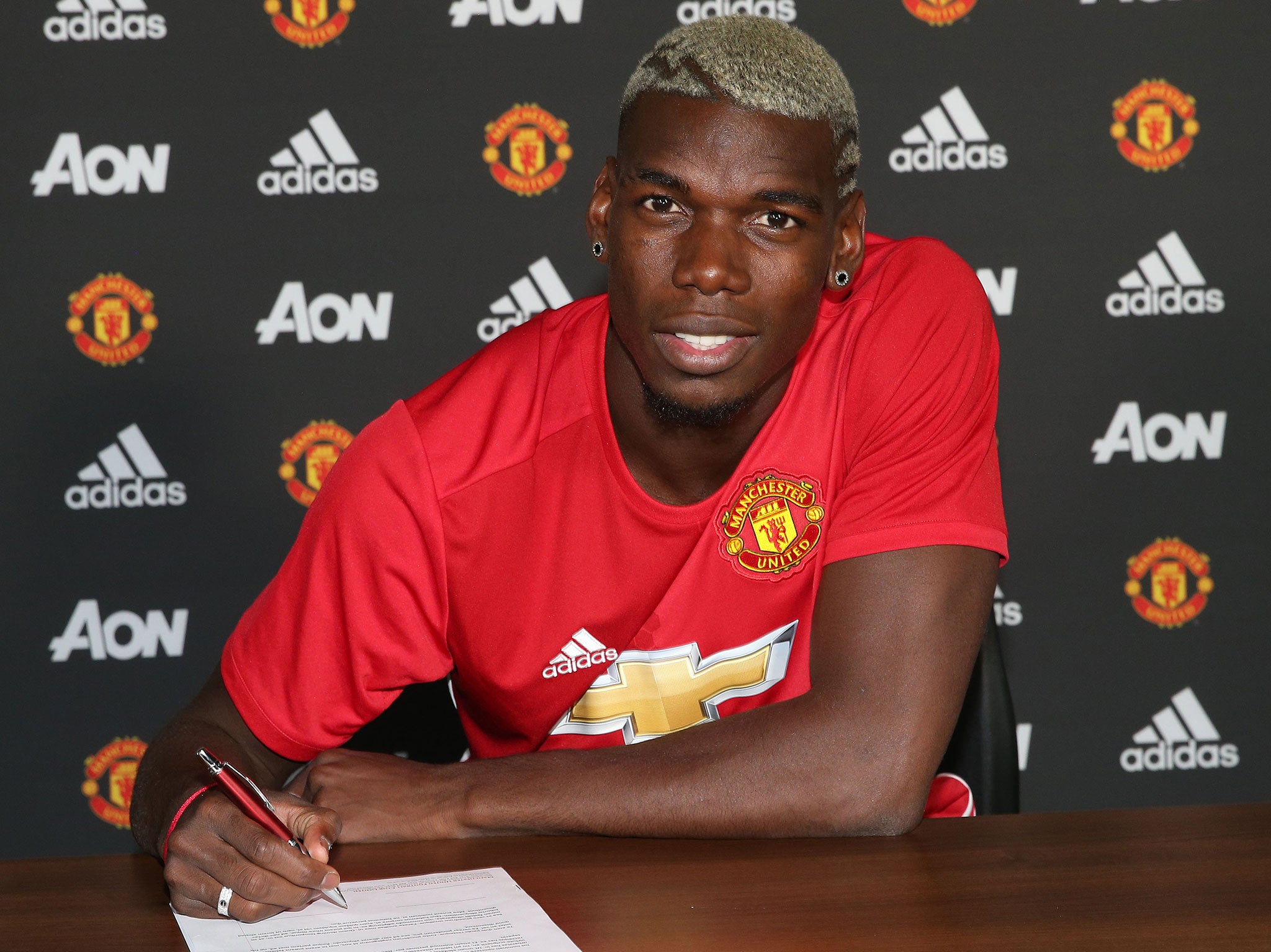 United broke the transfer record to sign £89m Pogba