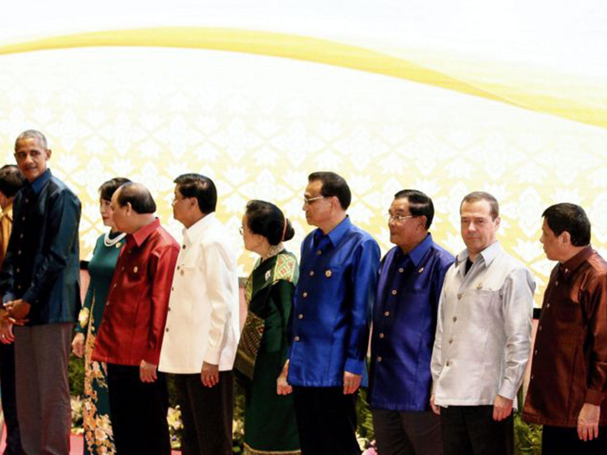 Obama glances over at Duterte during the Asean summit