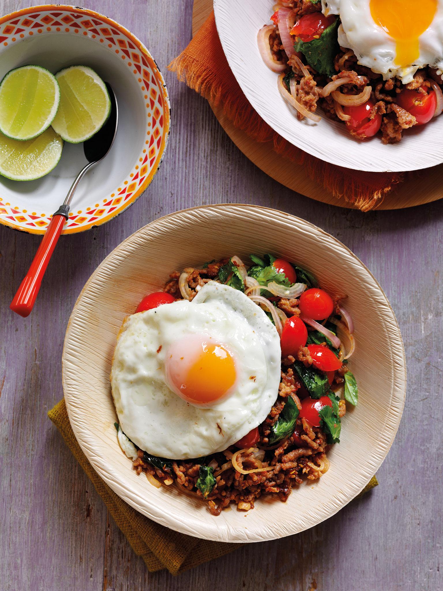 Wok fried egg and spicy minced pork with garlic &amp; ginger