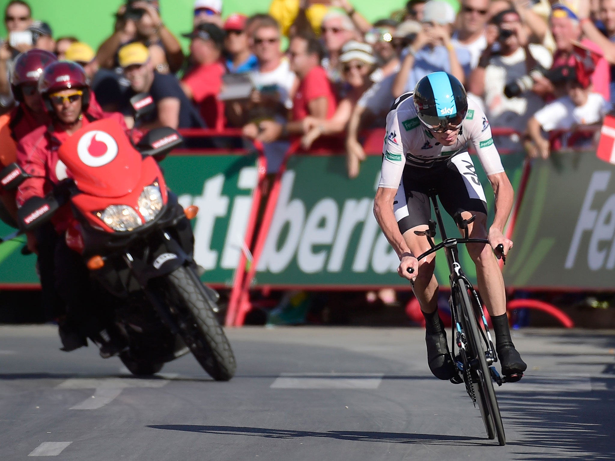 Chris Froome kept his Vuelta hopes alive on Friday afternoon in the time trial