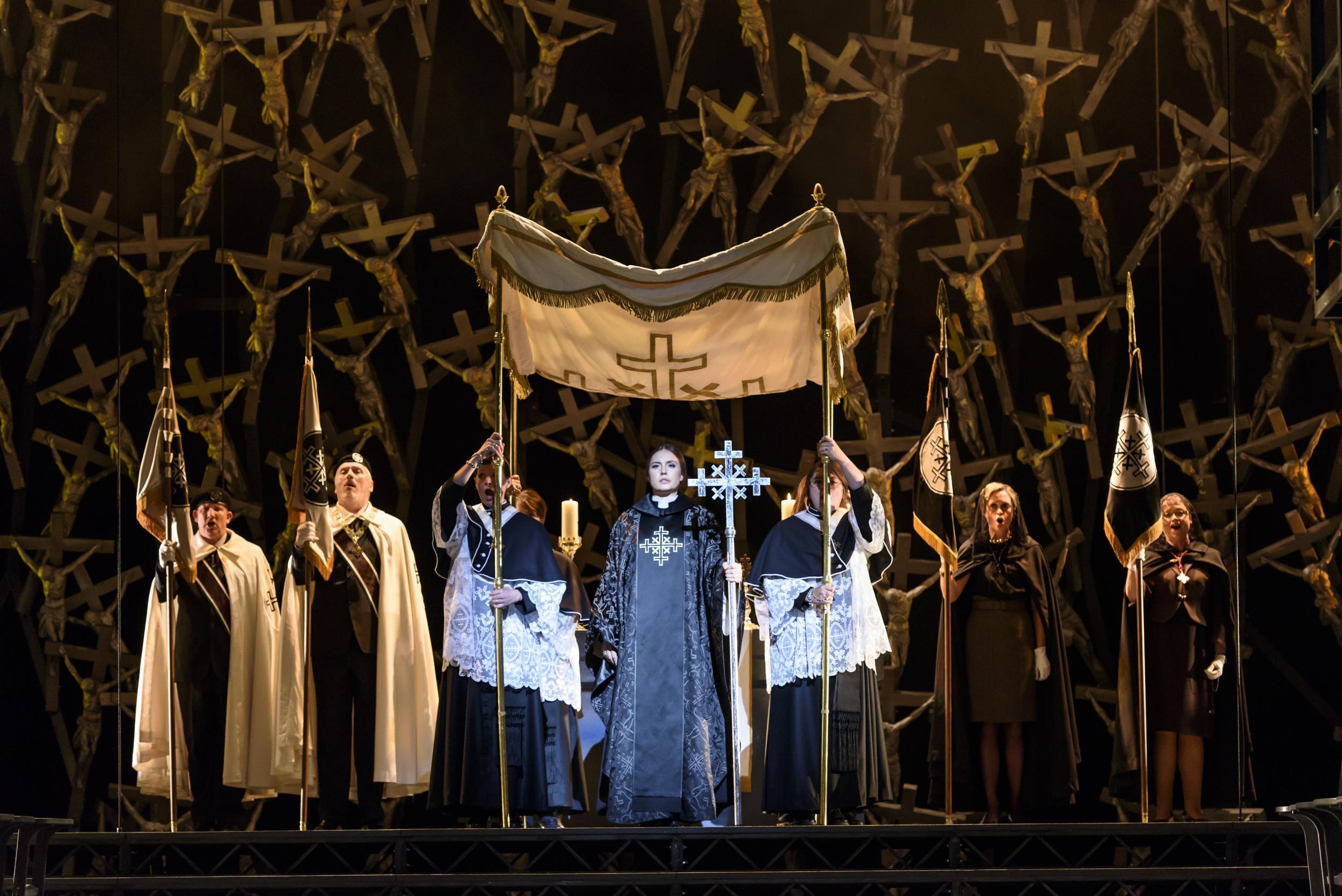 Sonya Yoncheva as Norma with members of the Royal Opera Chorus