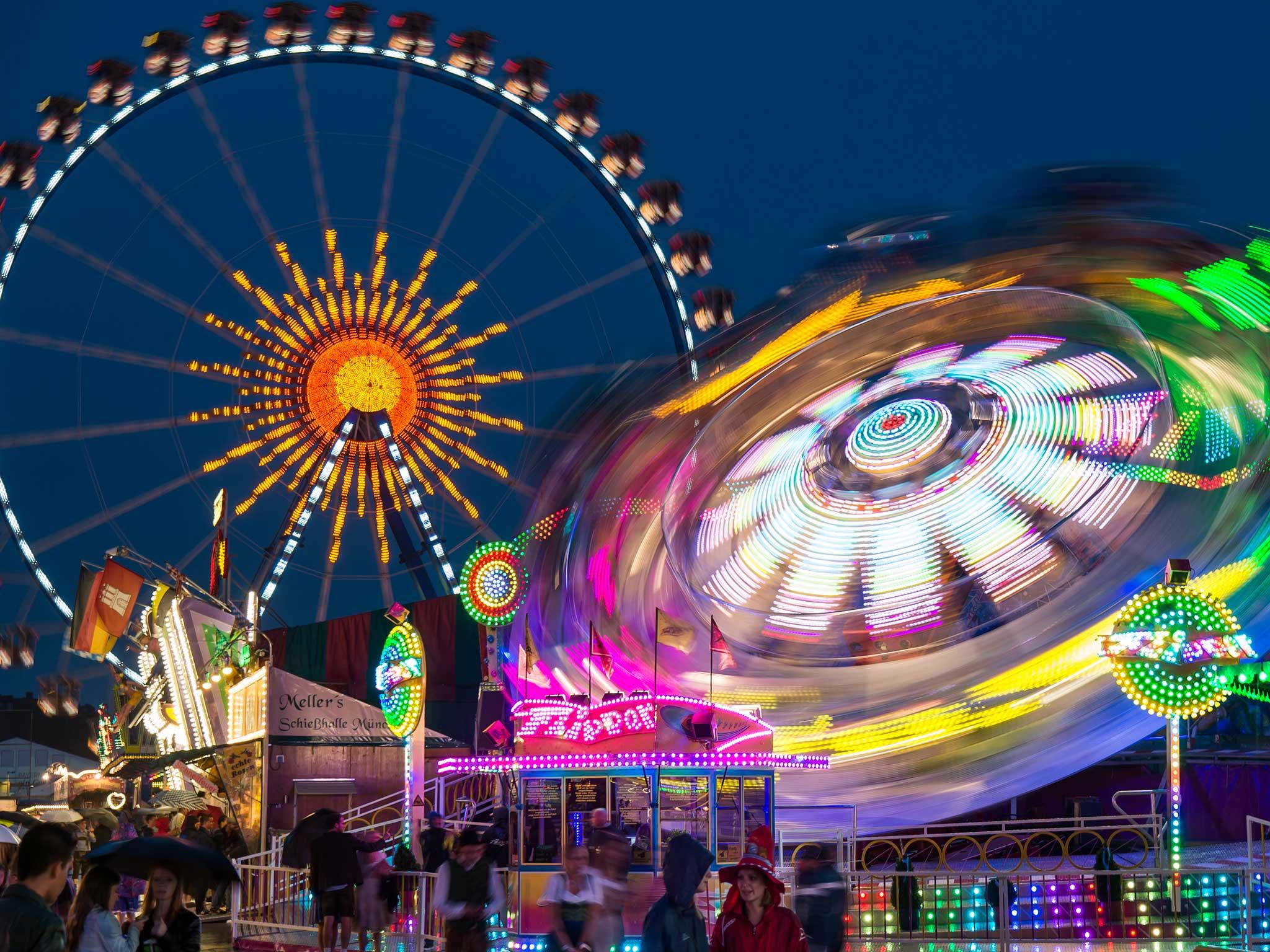 The rides at Theresienwiese (Getty)