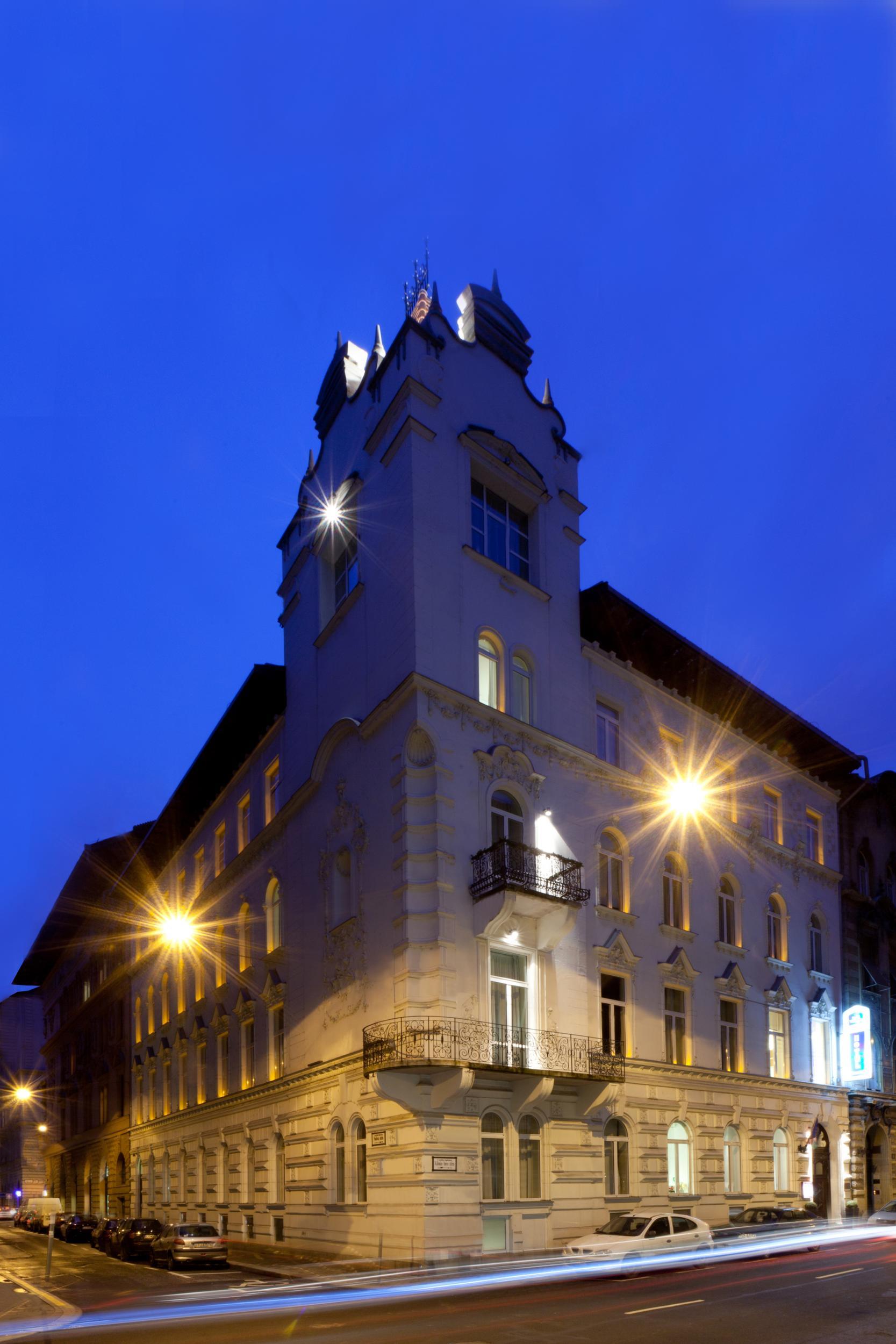 The hotel stands on a quiet side street