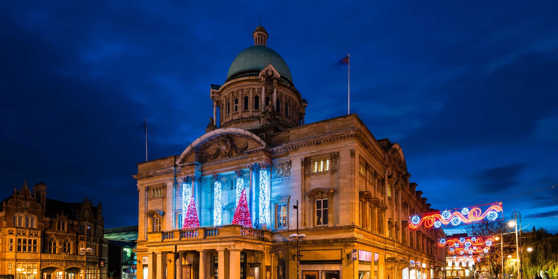 Bright lights, mid-size city: Hull City Hall