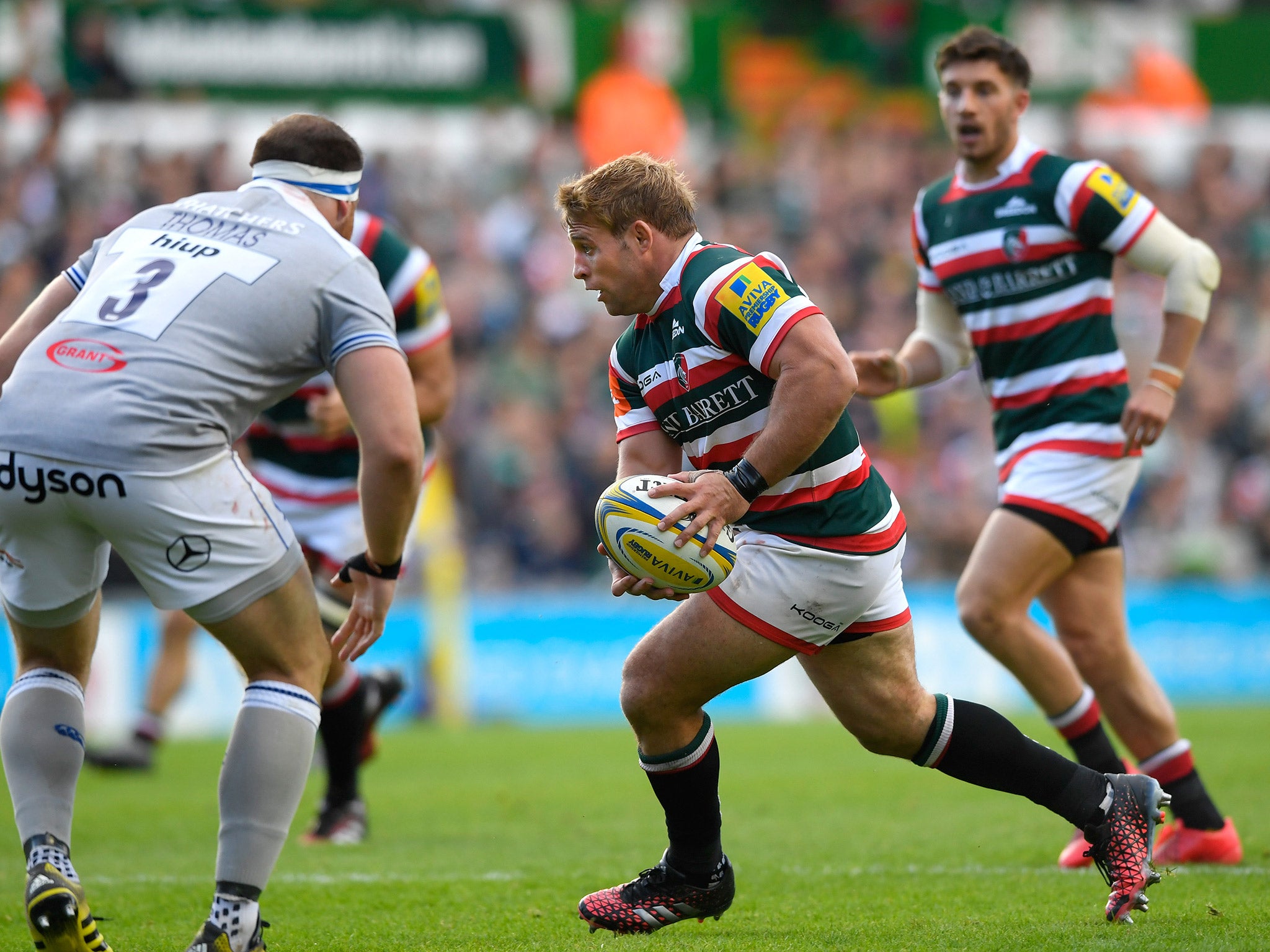 Tom Youngs pushed his recall claims with a try against Bath