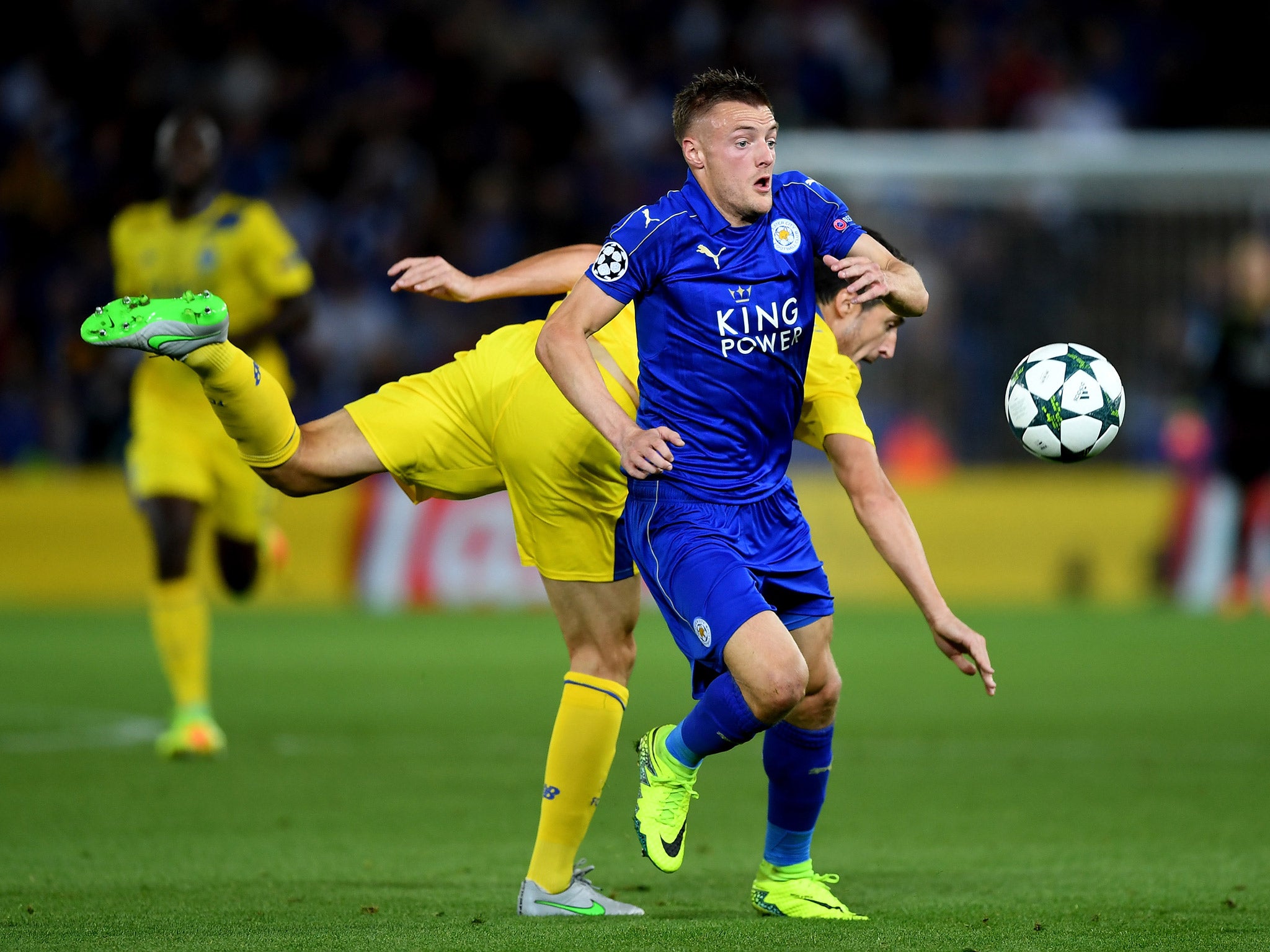 Jamie Vardy has revealed he drinks half a bottle of port the night before every match