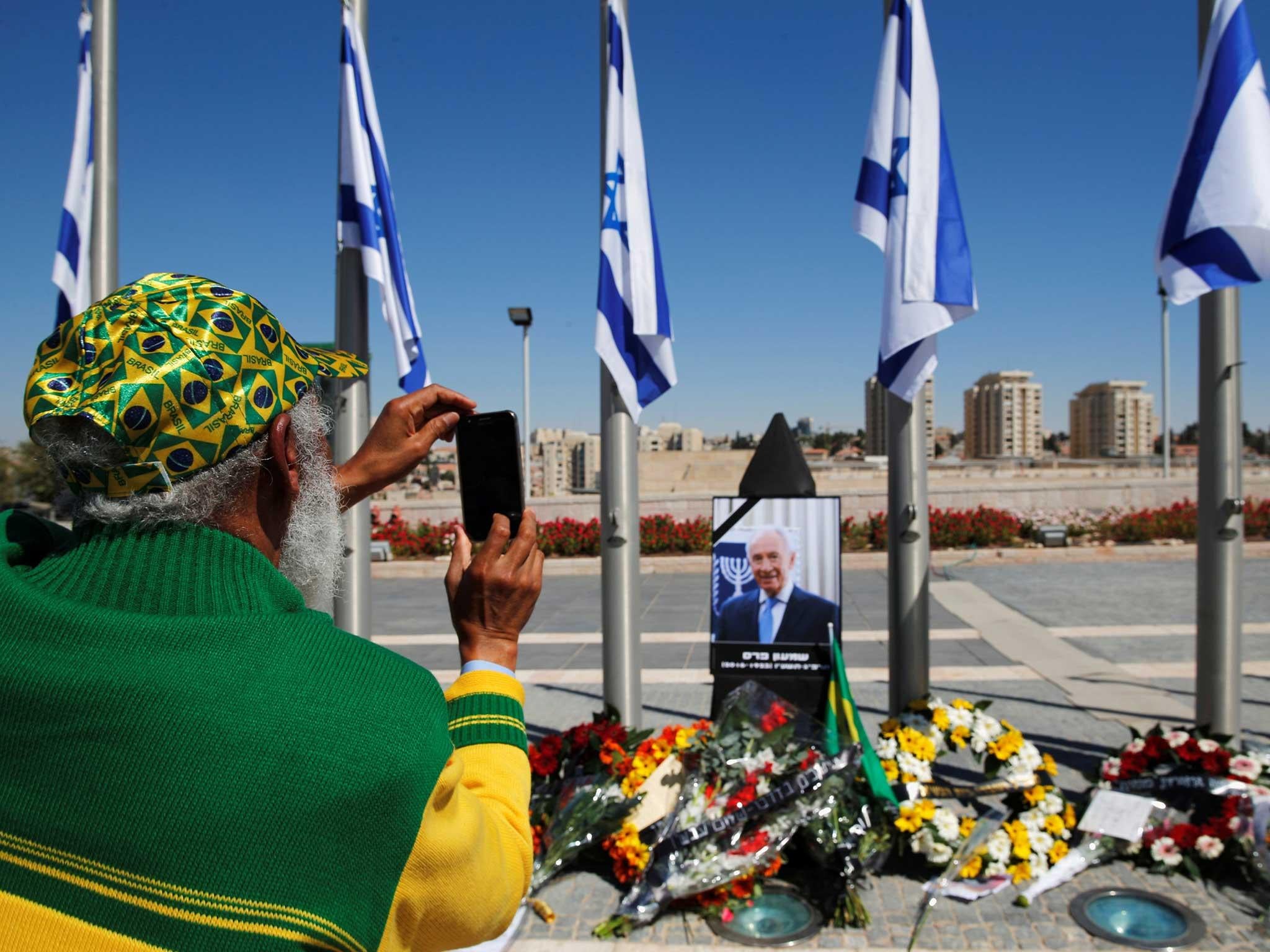 Tributes to Shimon Peres in Jerusalem