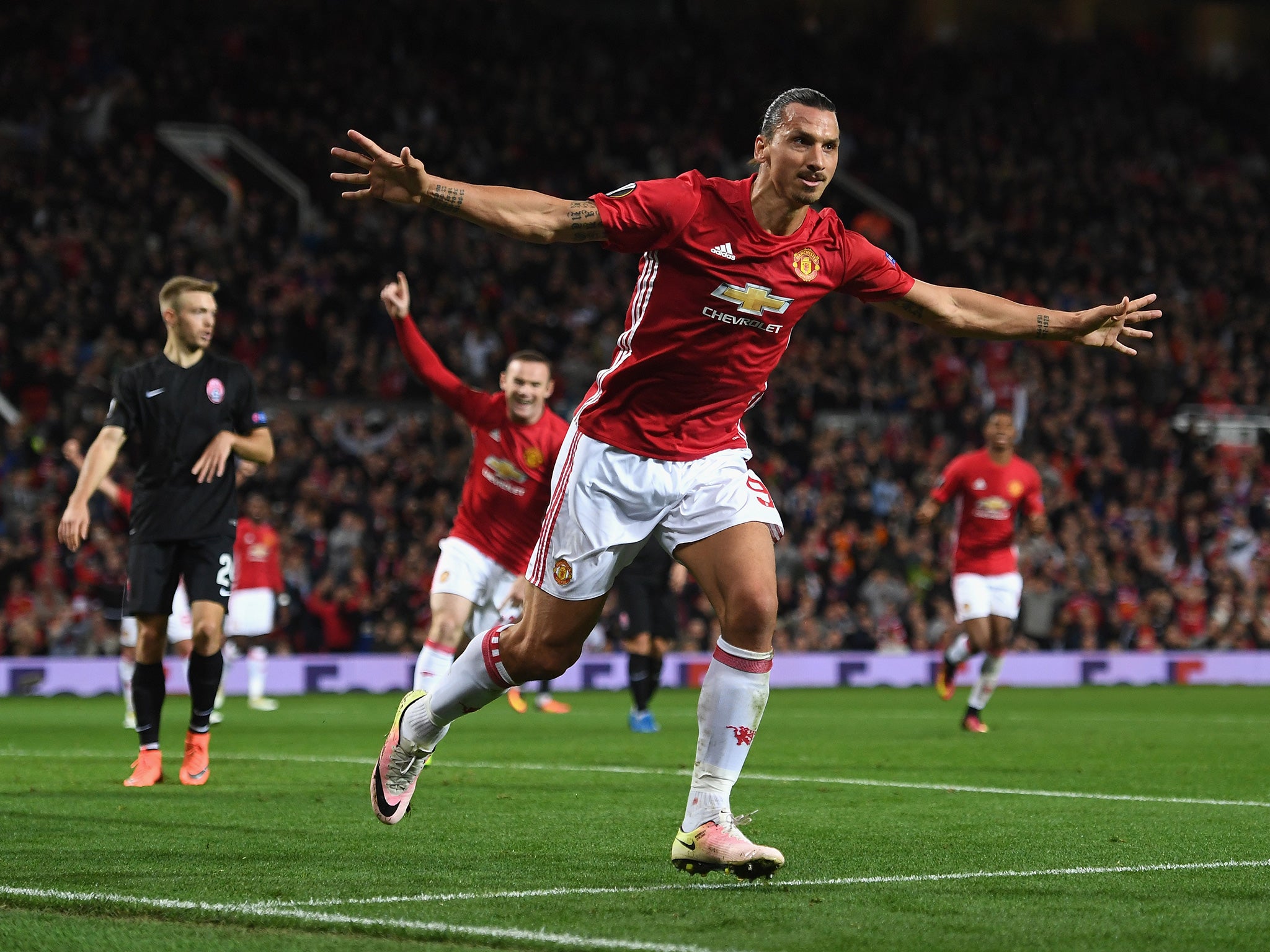 Ibrahimovic wheels away after scoring United's decisive goal