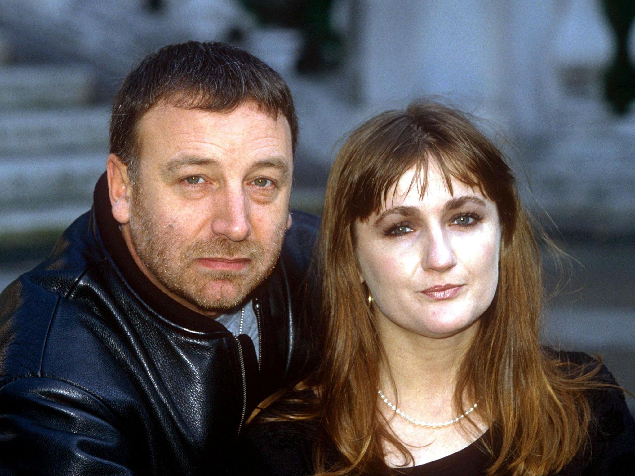 Peter Hook and Caroline Aherne in 1995