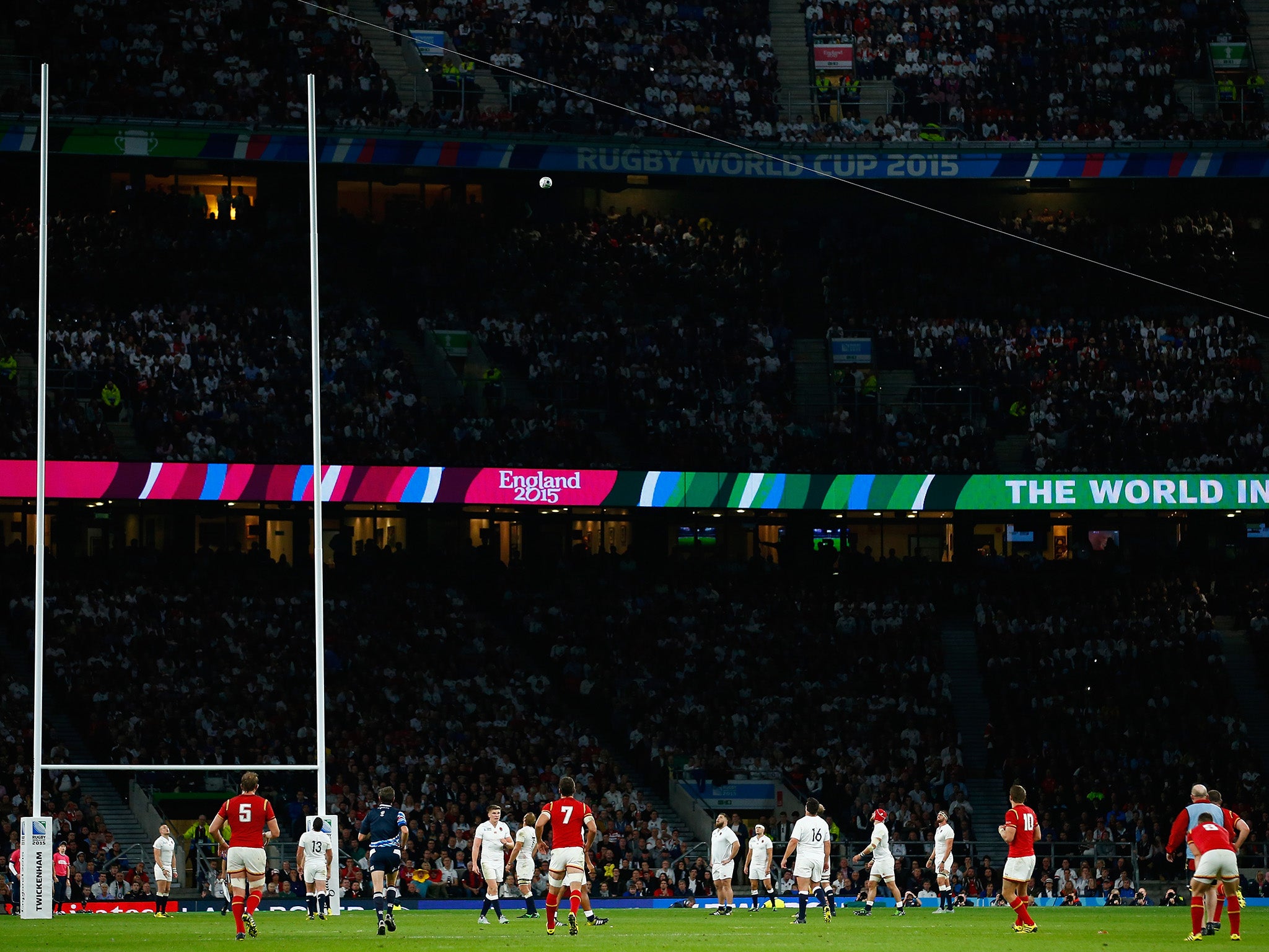 Biggar kicks the winning points against England in the 2015 World Cup