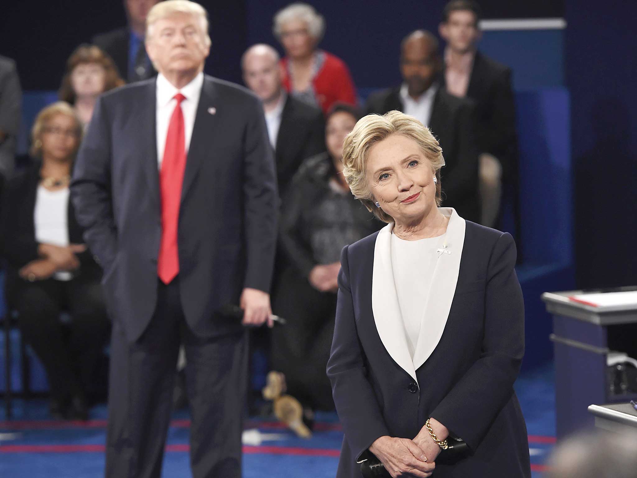 Hillary keeps a sensible silence in the face of Trump's provocations