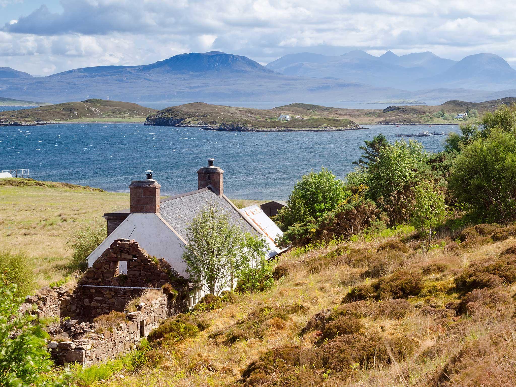 Murdo's cottage, at the north end of the Anchorage Bay