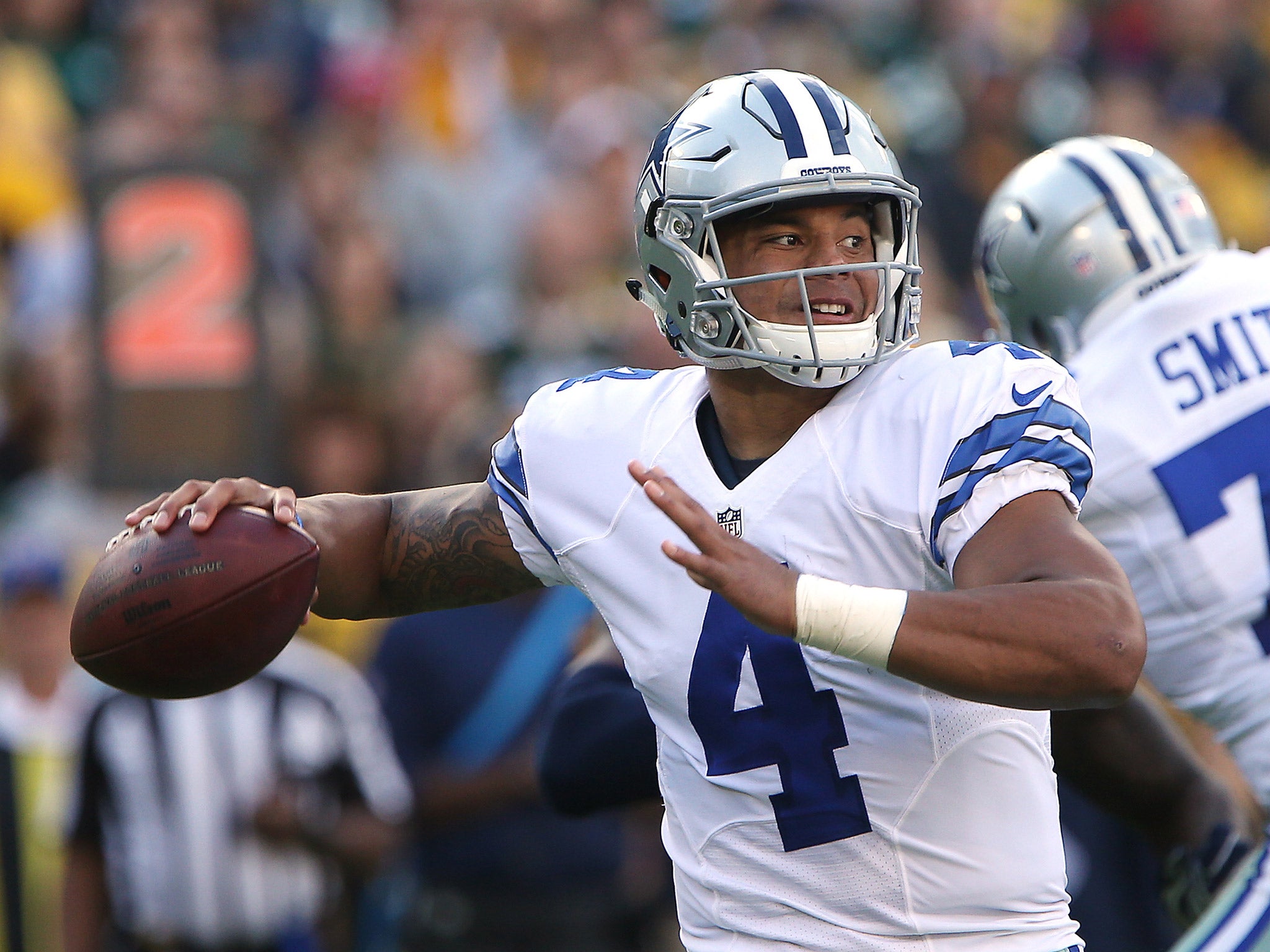 Dak Prescott helped the Dallas Cowboys to a first-round playoff bye in his rookie season
