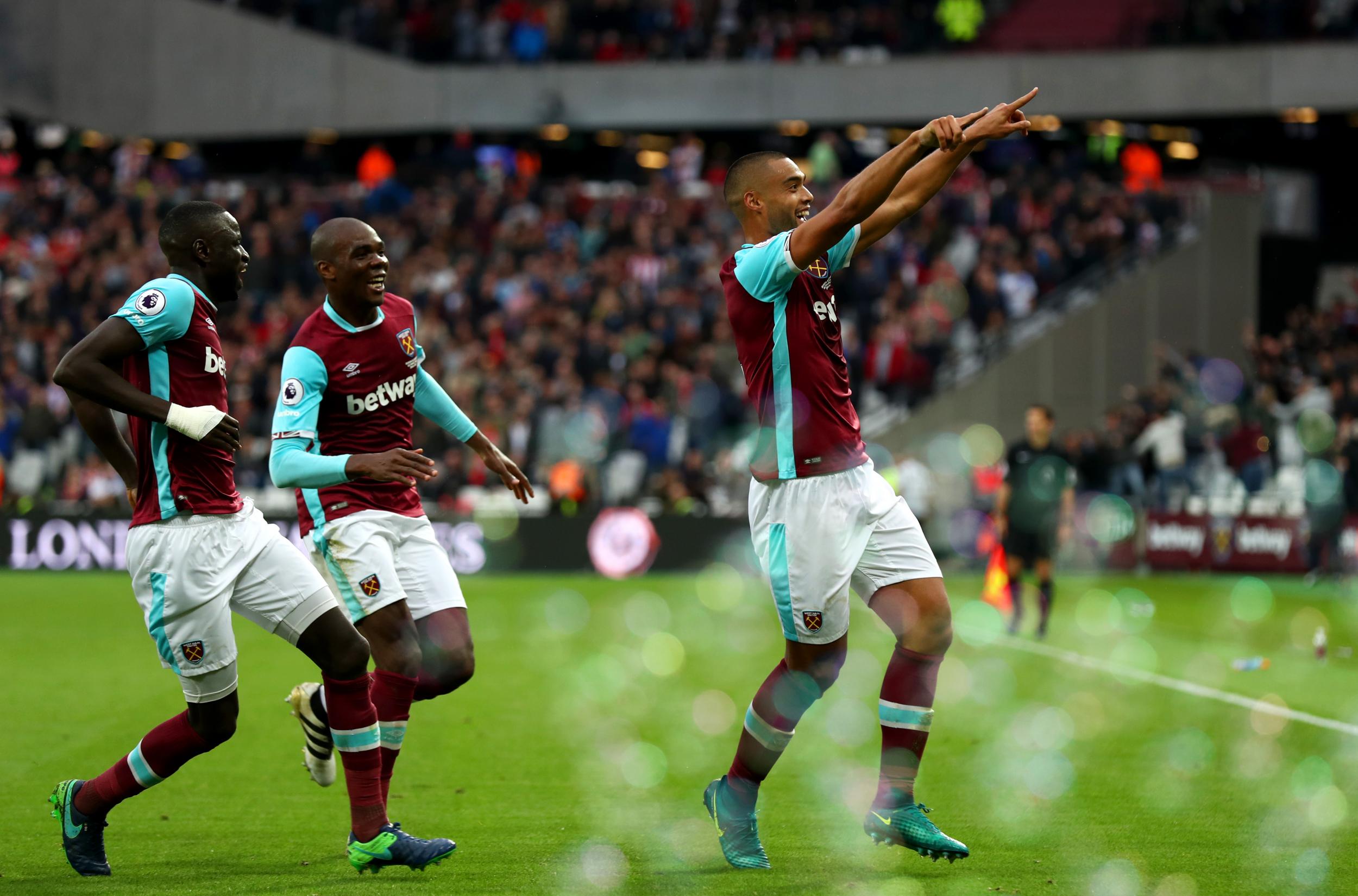 Winston Reid celebrates his late goal for West Ham