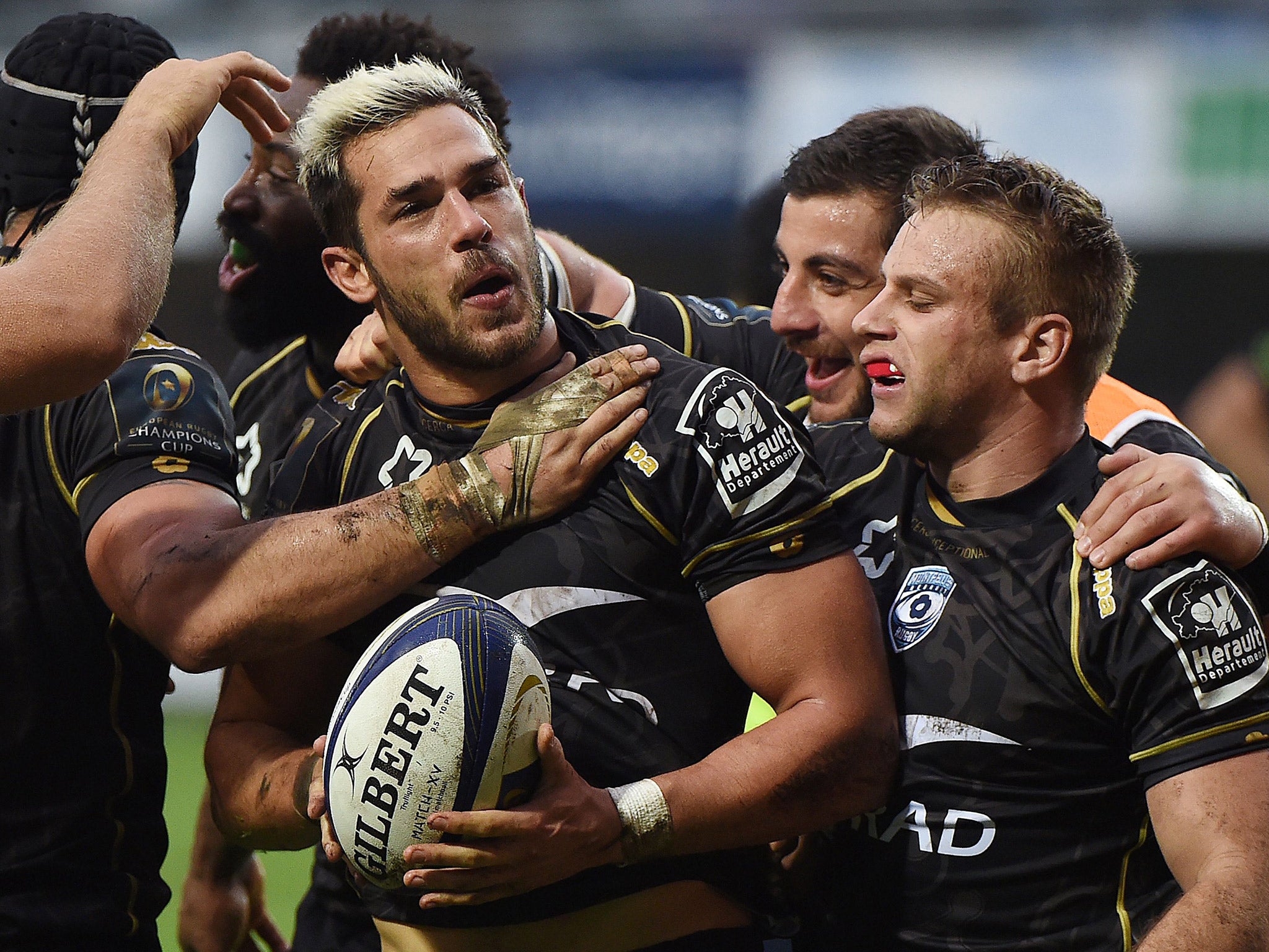 Vincent Martin celebrates scoring Montpellier's first try