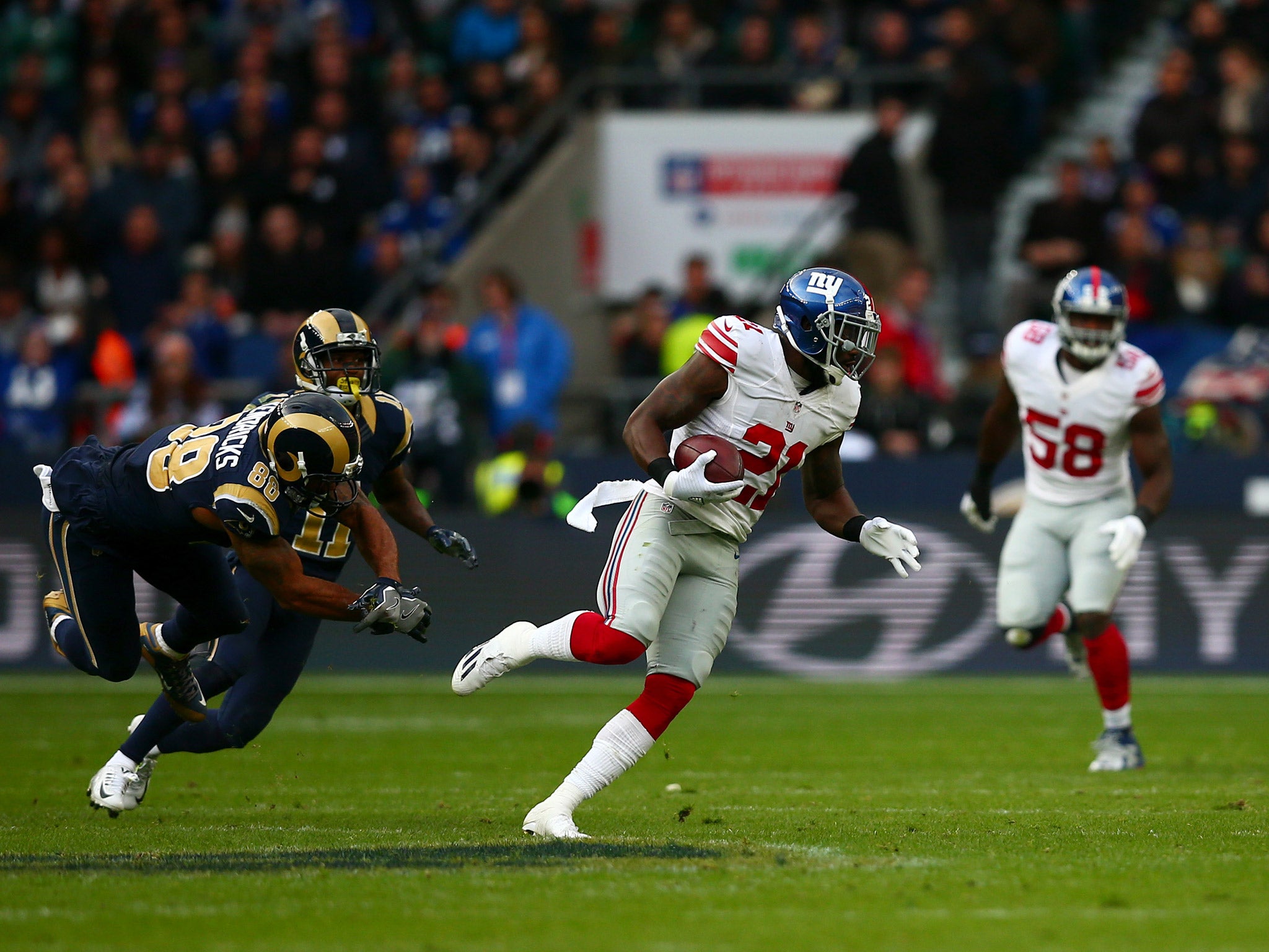 Landon Collins scored in interception touchdown to help the Giants to victory in London