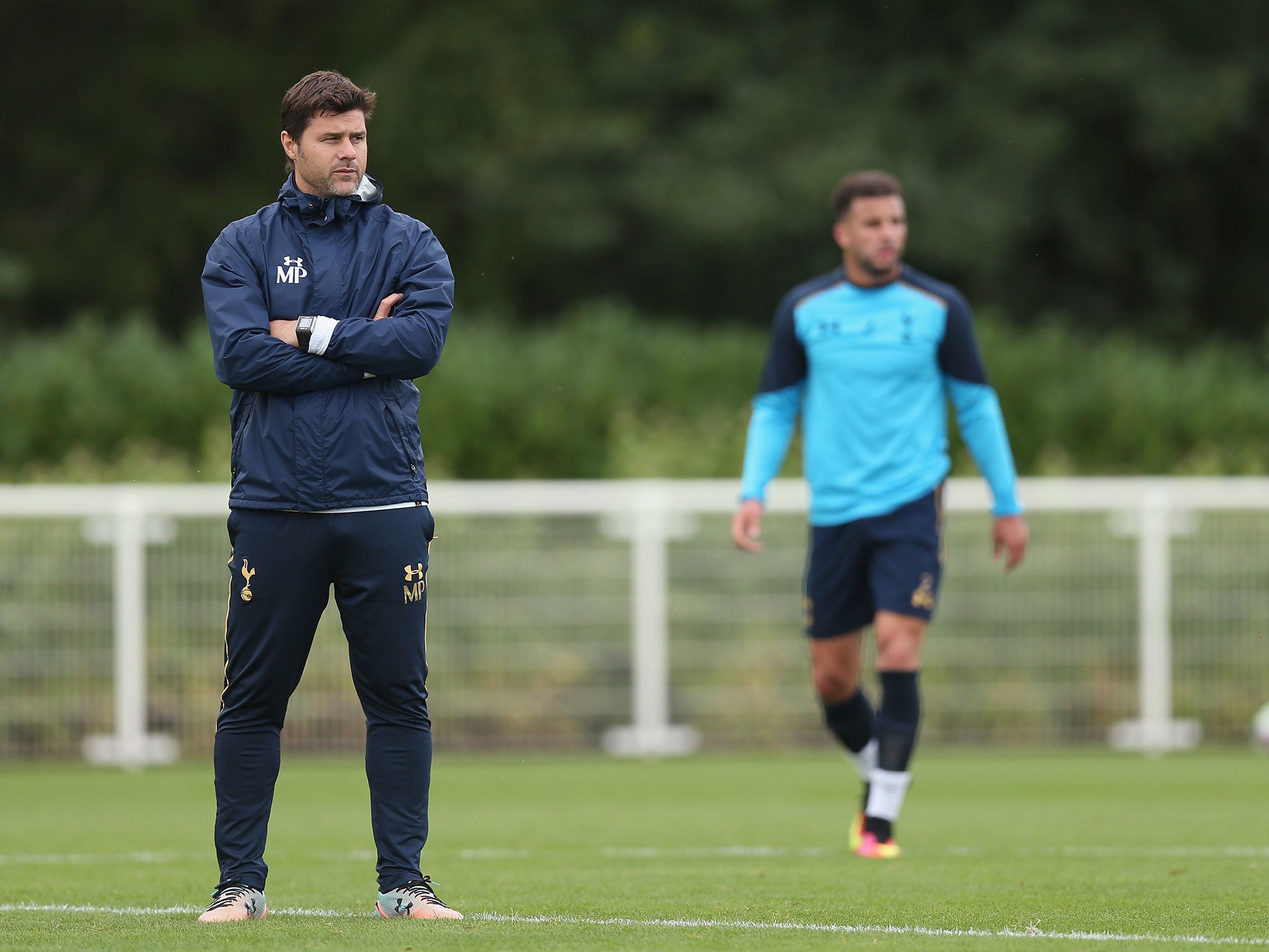 Pochettino takes his side in training