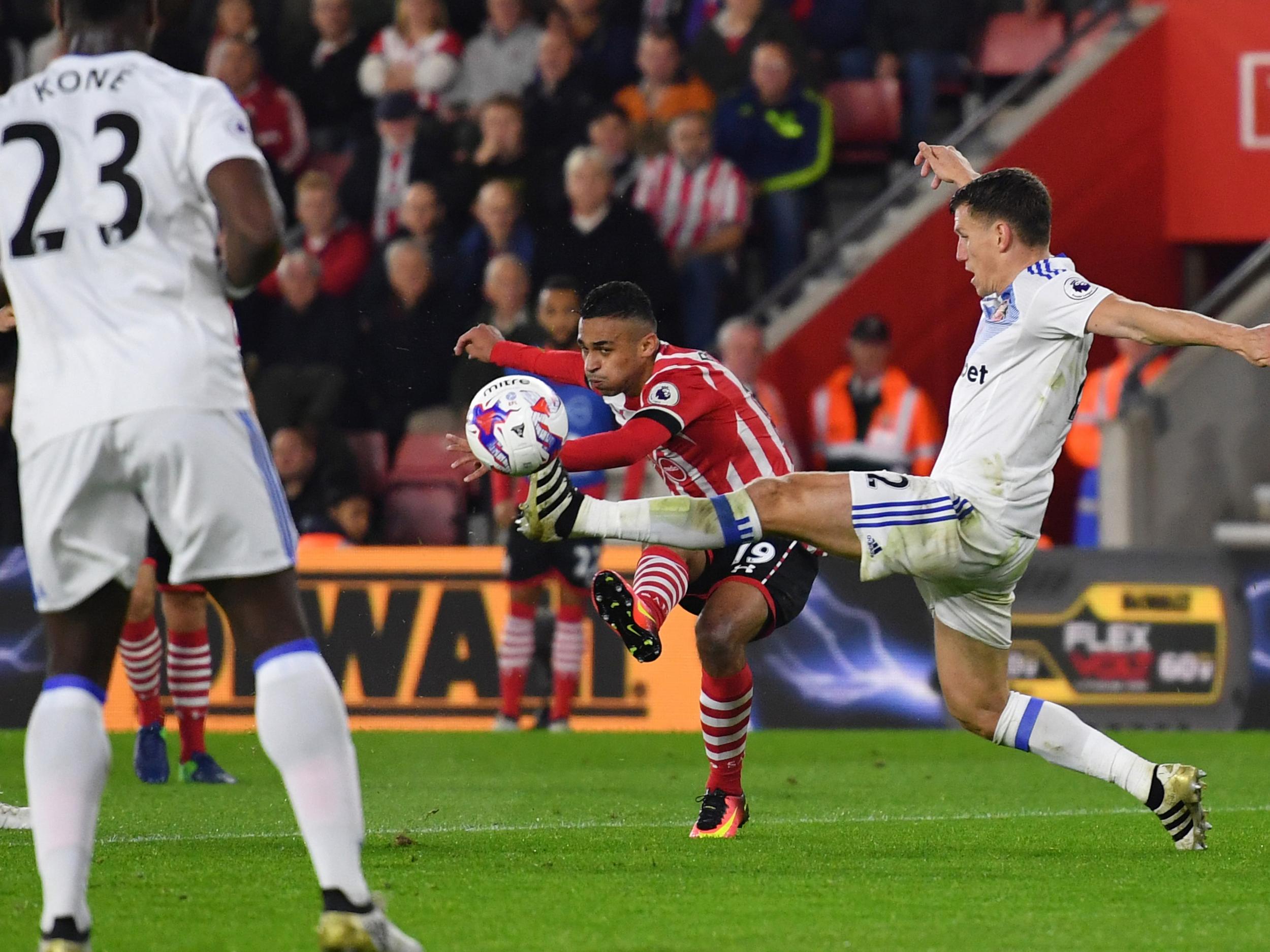 Boufal curls in a shot on his Saints debut