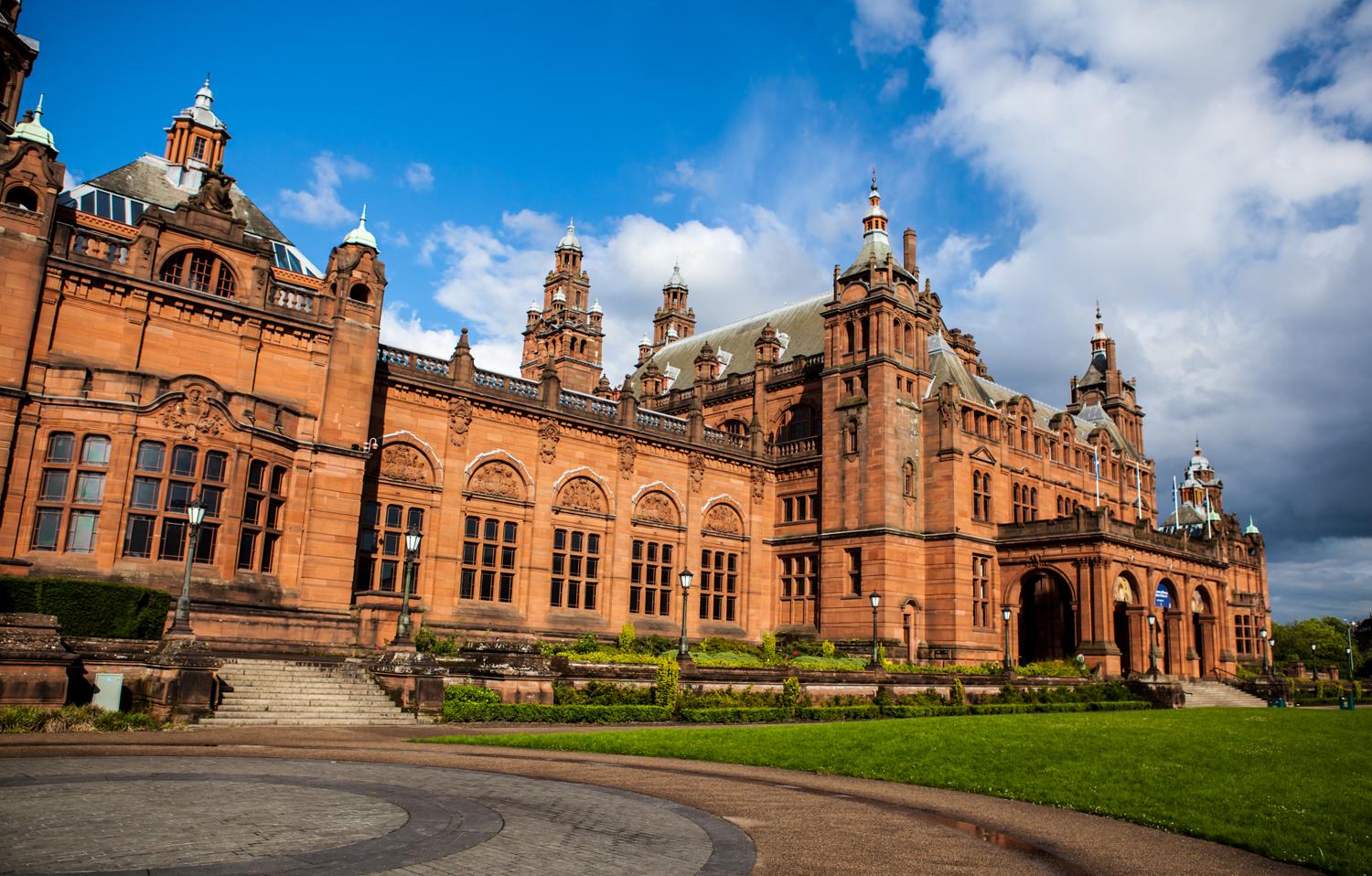 Kelvingrove Art Gallery and Museum, image: Shutterstock / Grantibo