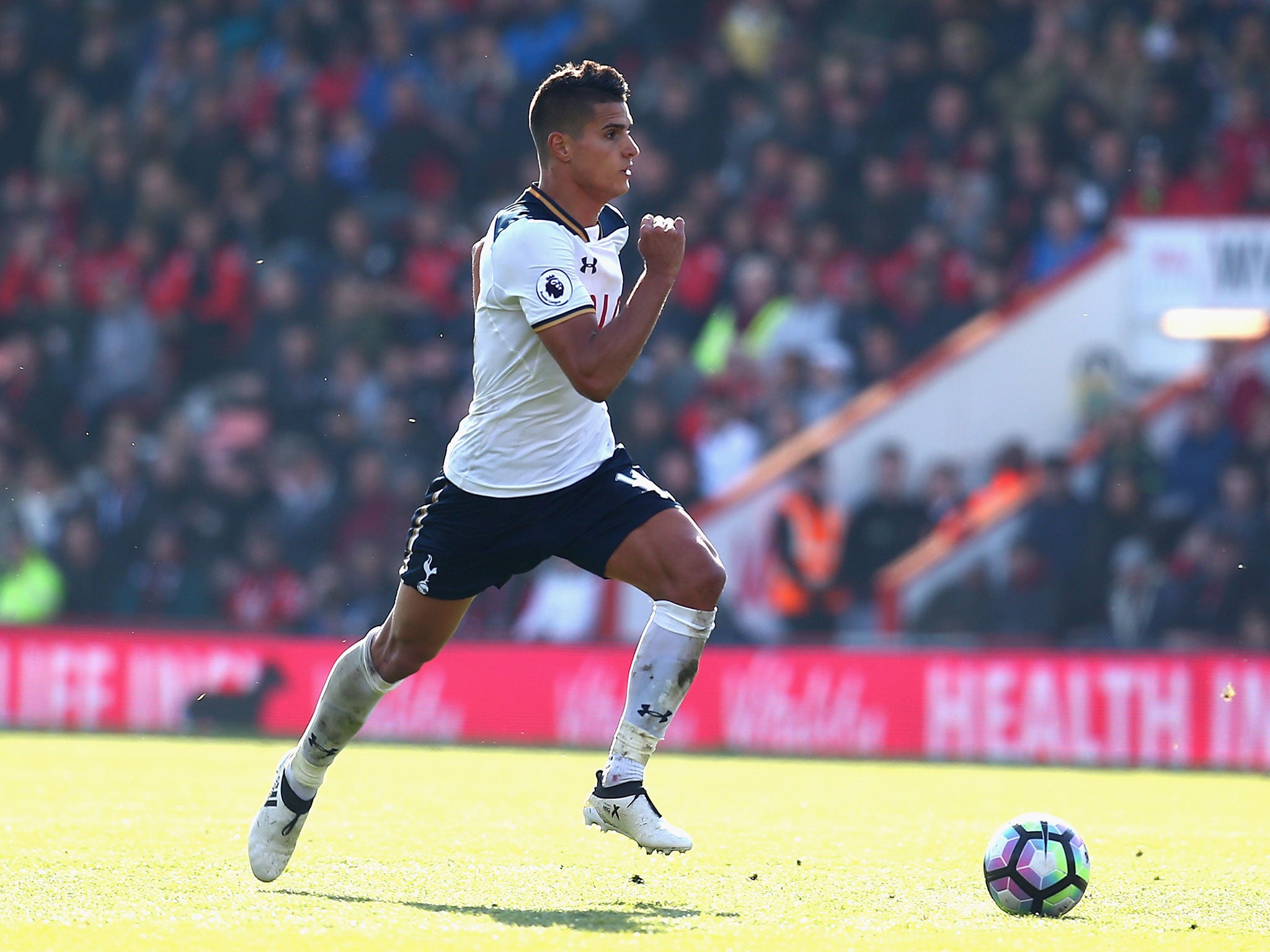 Erik Lamela in action for Spurs