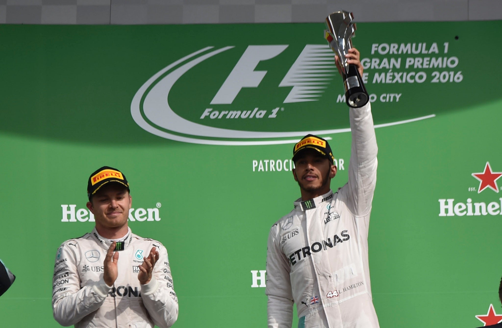 Hamilton closes the gap to Rosberg to 19 points