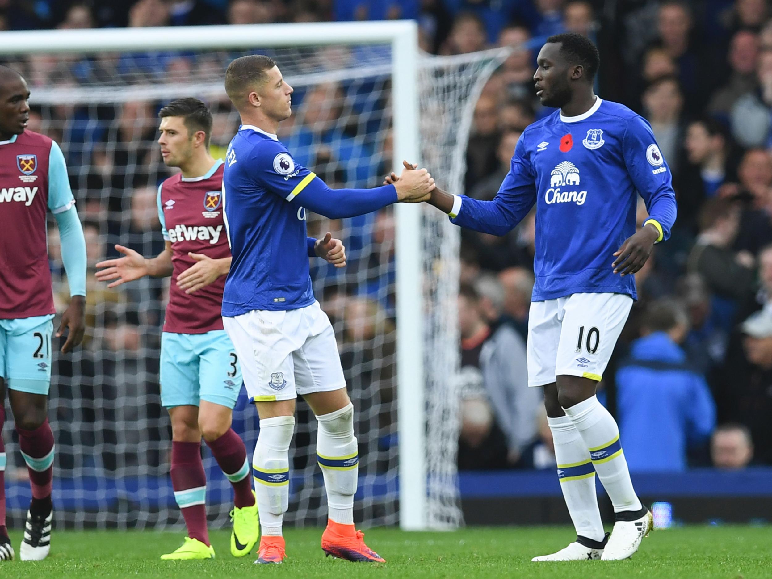 Barkley and Lukaku celebrate against West Ham