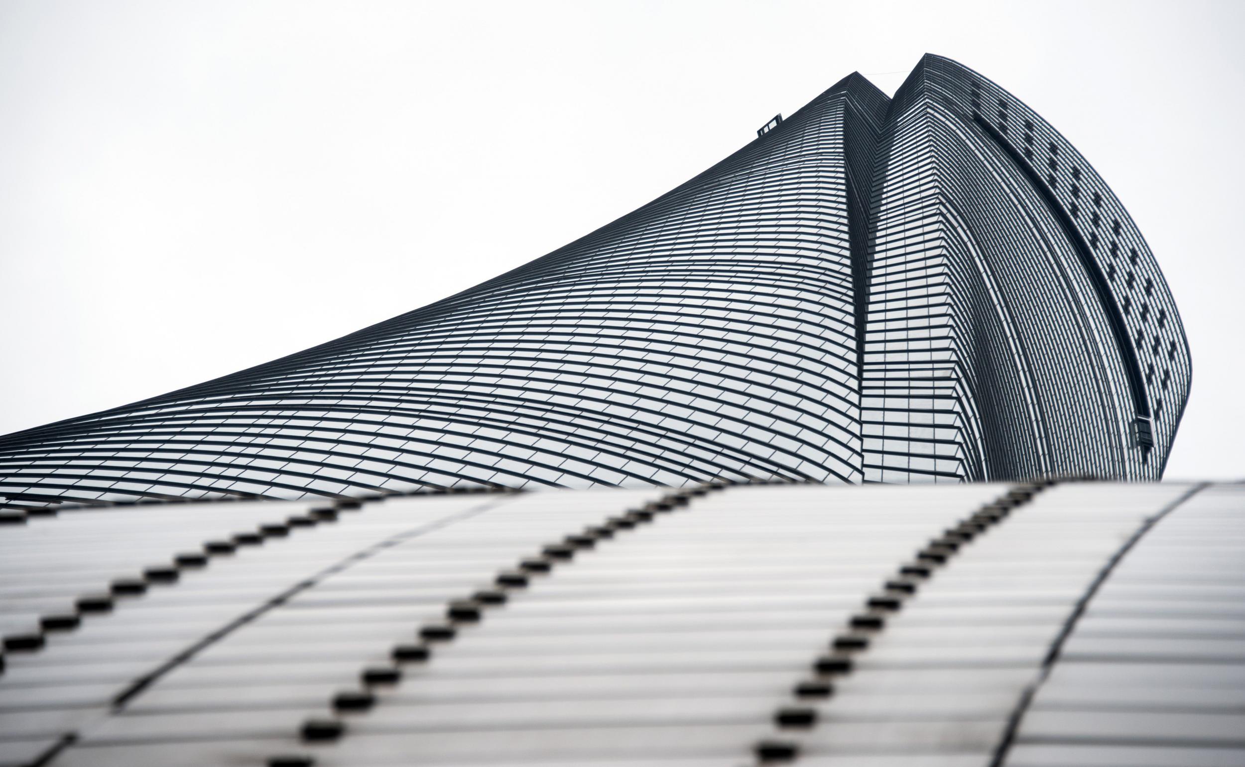 This picture taken on May 8, 2015 shows a view looking up of the new Shanghai Tower