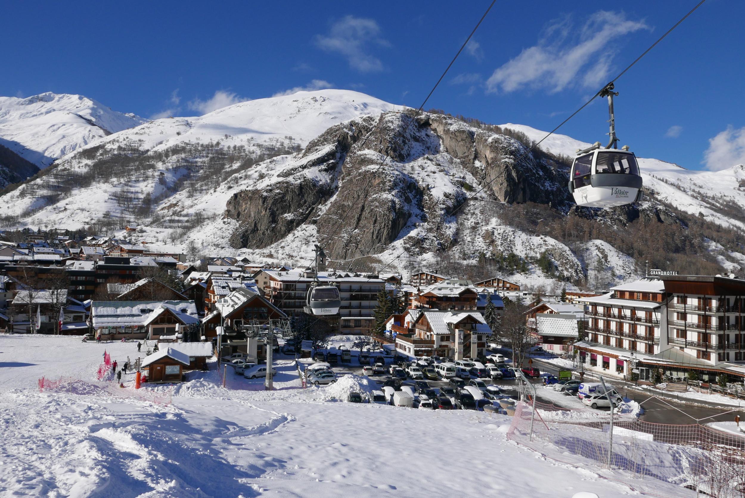 Valloire village