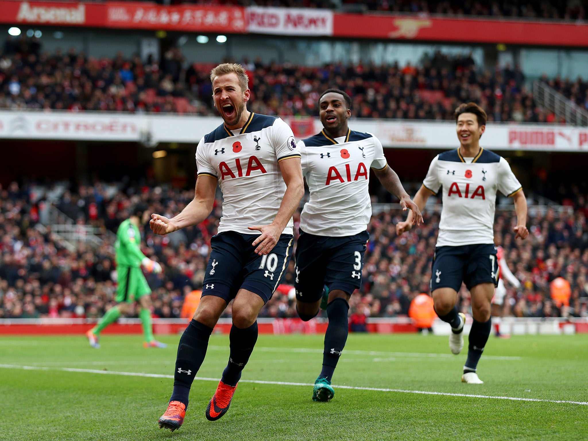 Arsenal and Tottenham go head-to-head at the Emirates