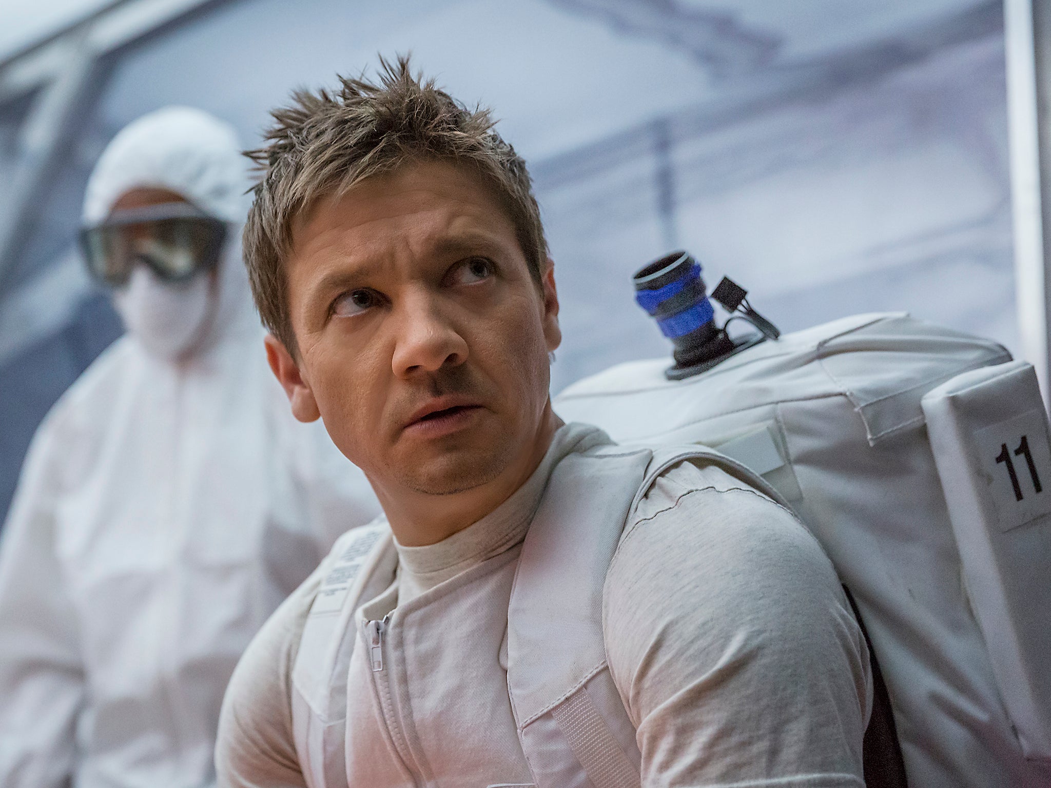 Jeremy Renner stars in sci-fi film 'Arrival' in which he meets aliens