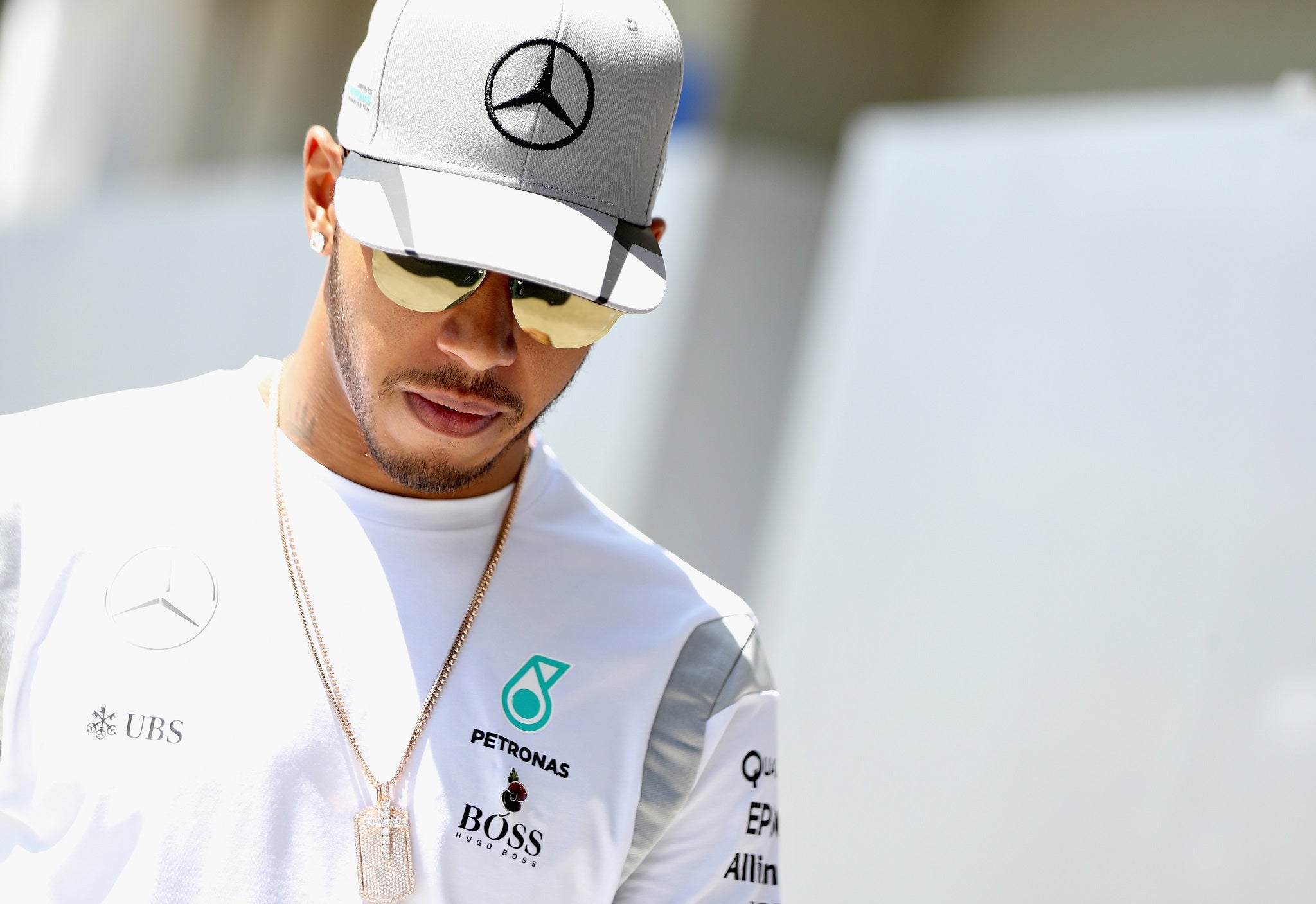 Lewis Hamilton must prevent Nico Rosberg from winning the Brazilian Grand Prix to keep the title battle alive