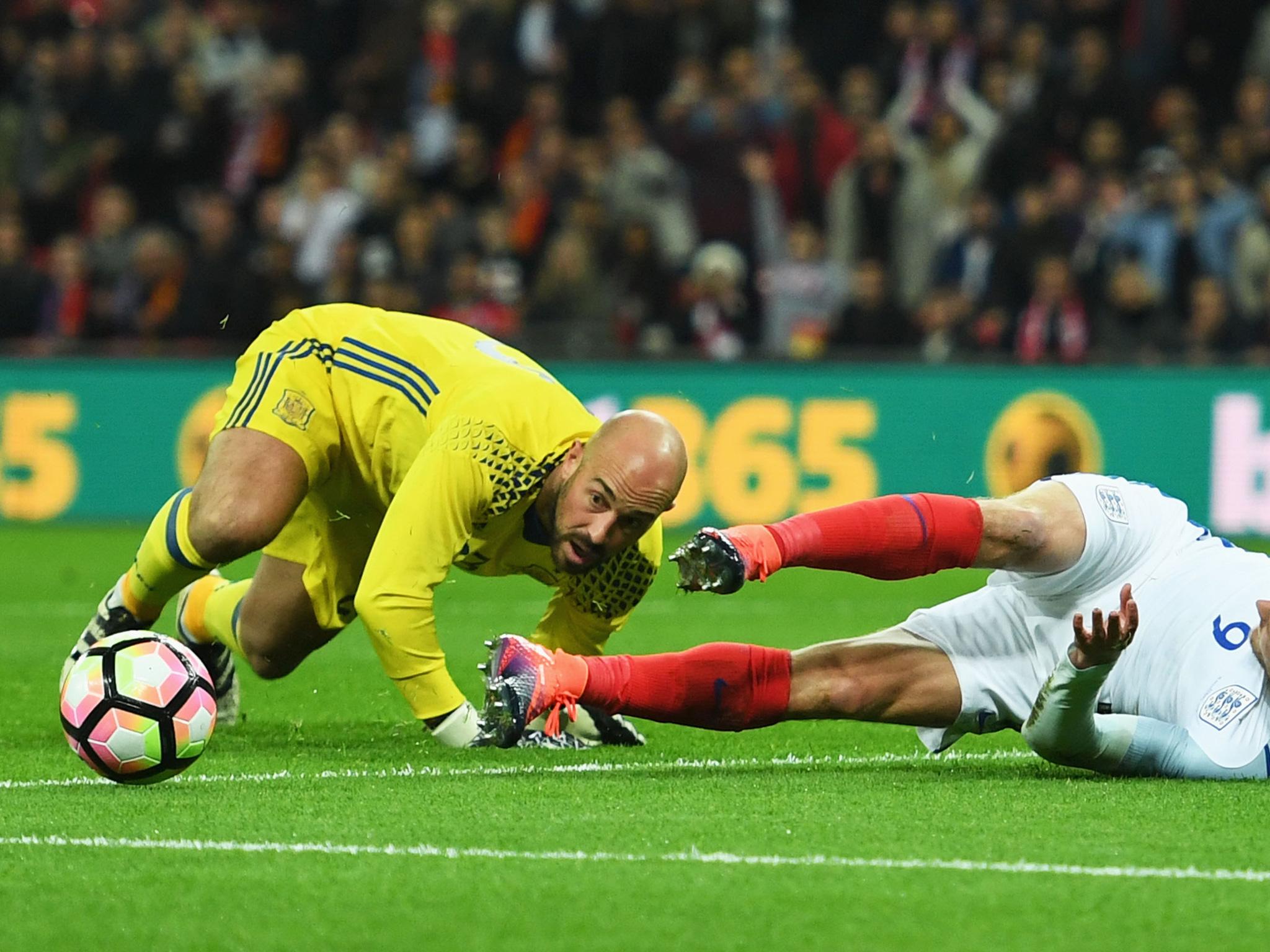 Pepe Reina has caught the eye of Manchester City in recent times (Getty)