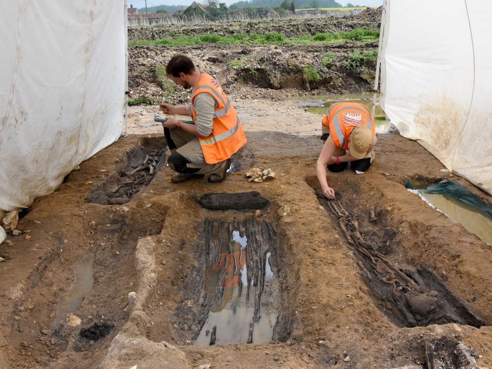 Archaeologists excavate Dark Age bones from Great Ryburgh, Norfolk