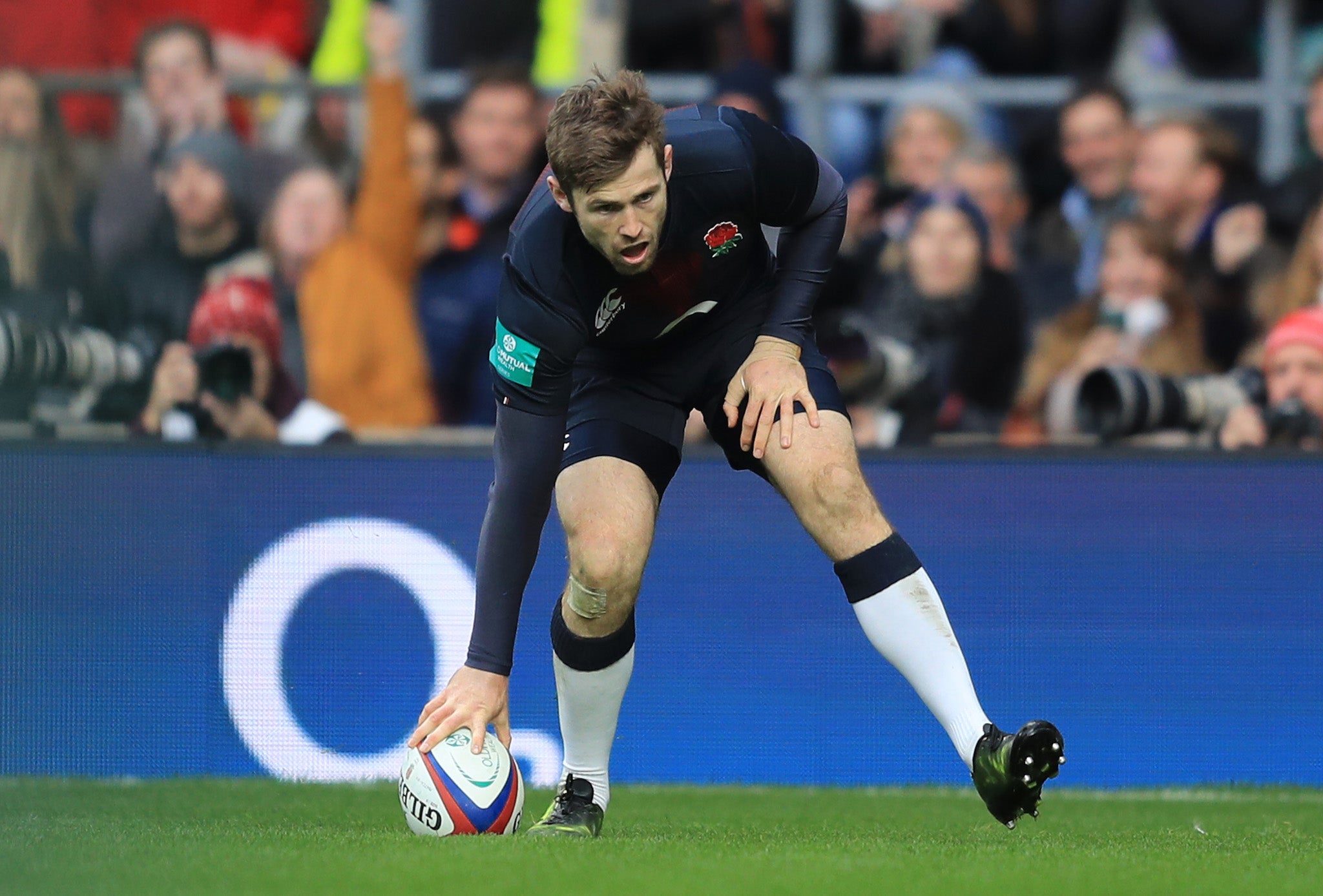 Elliot Daly touches down for his first England try