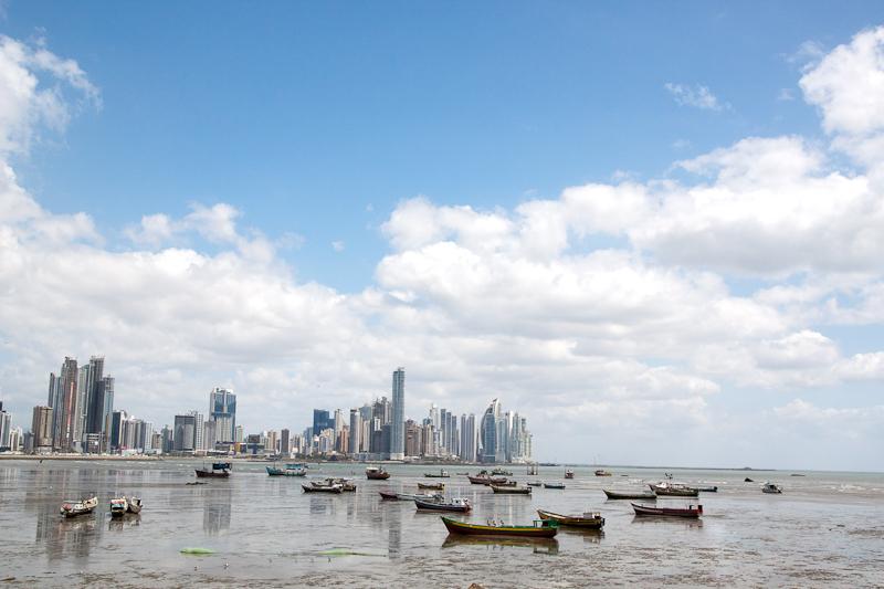 The contrasts of Panama City