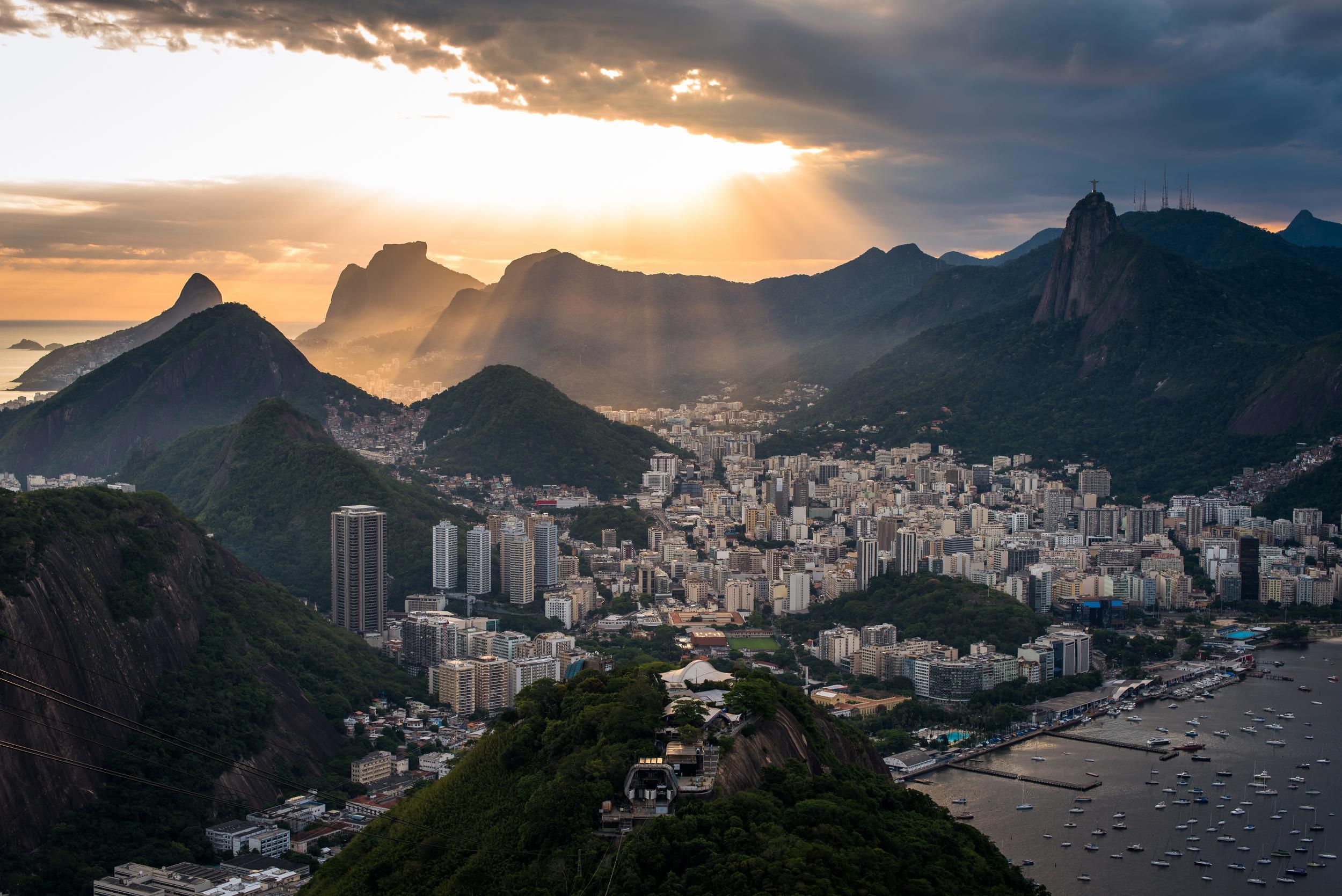 An overview of Rio de Janeiro's natural good looks