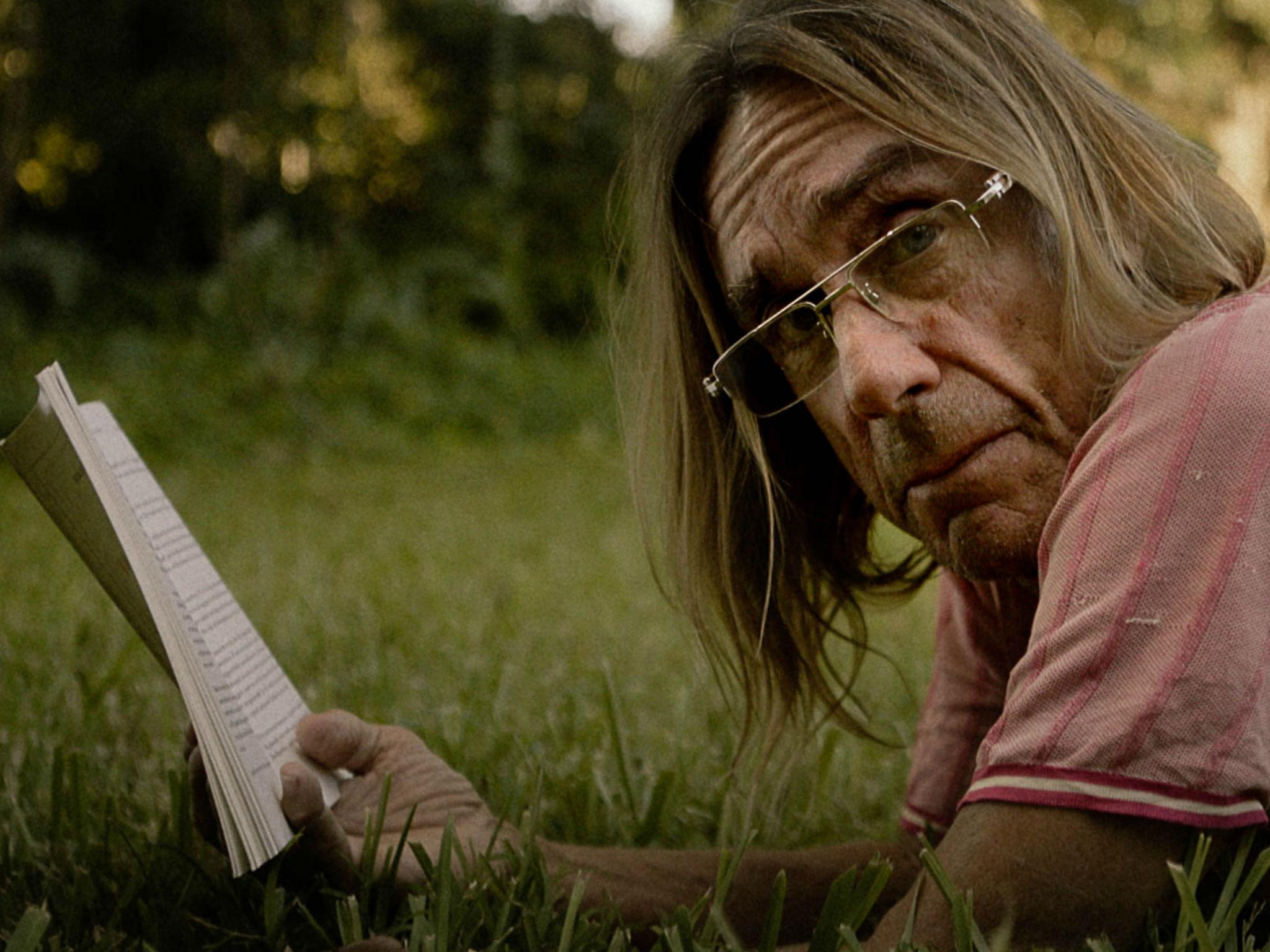 &#13;
From his sunlit garden in Miami, Iggy Pop recites Houellebecq’s ‘To Stay Alive’ &#13;