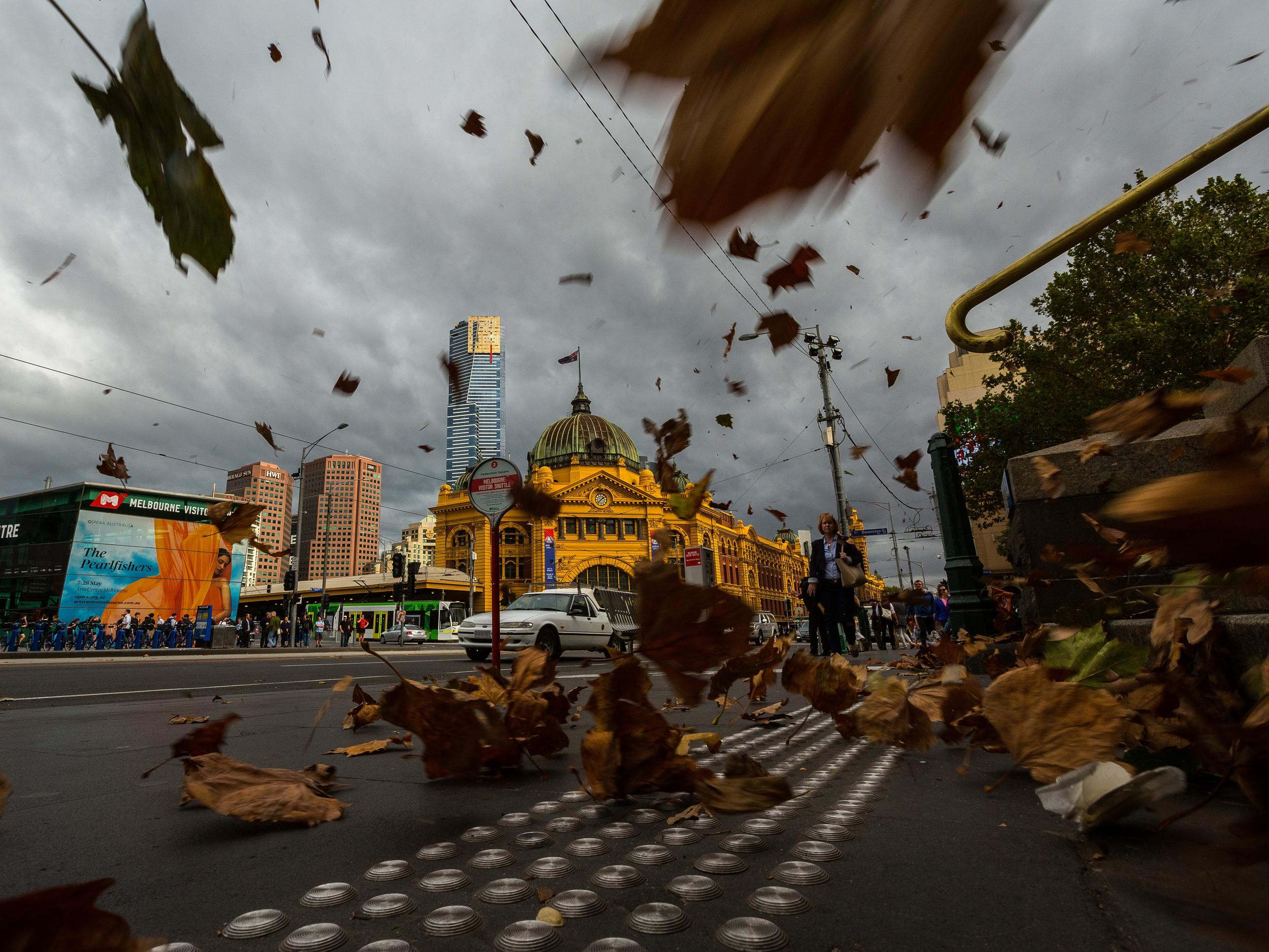 The state of Victoria government has promised to conduct a full investigation into the deaths associated with the storm