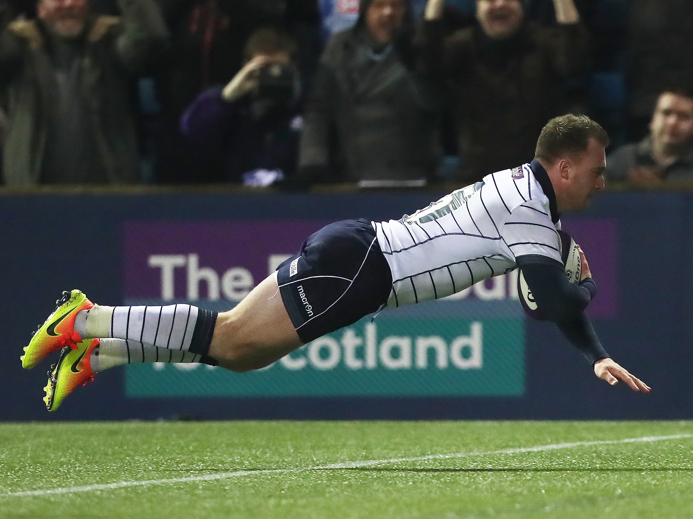 Hogg scored a stunning individual try