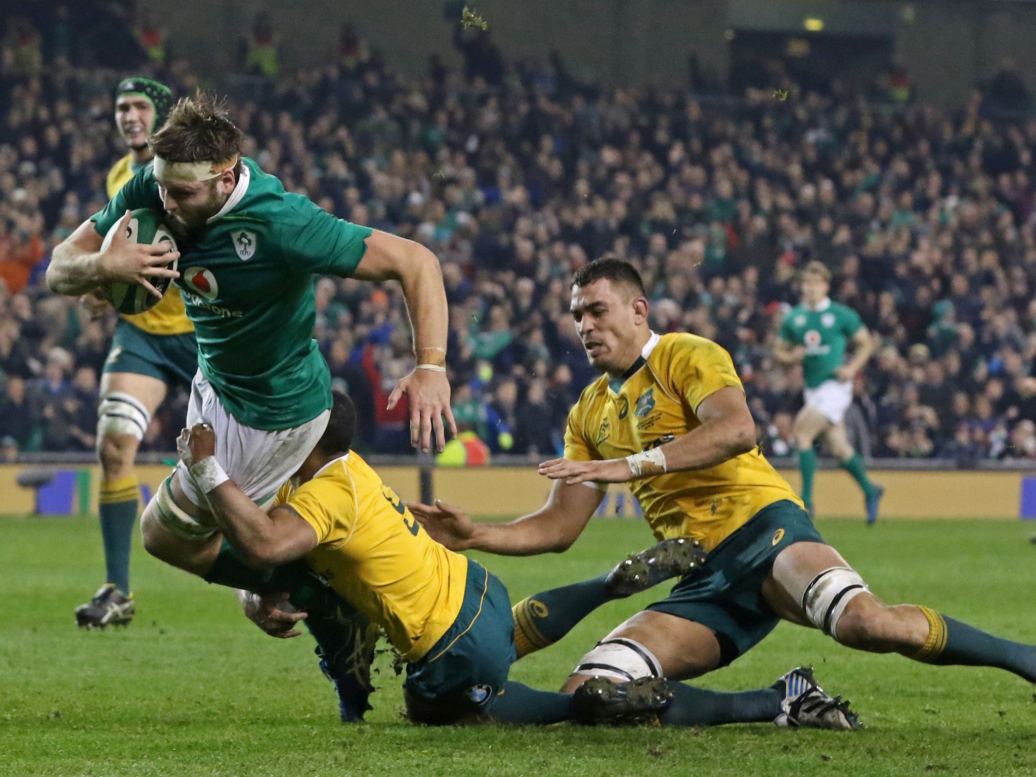 Henderson went over for the first try after a grubber kick by Zebo