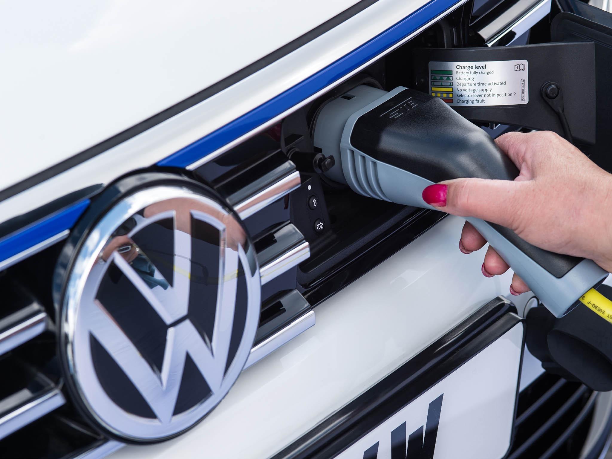 VW claim that the Passat GTE can go for 31 miles in electric-only mode