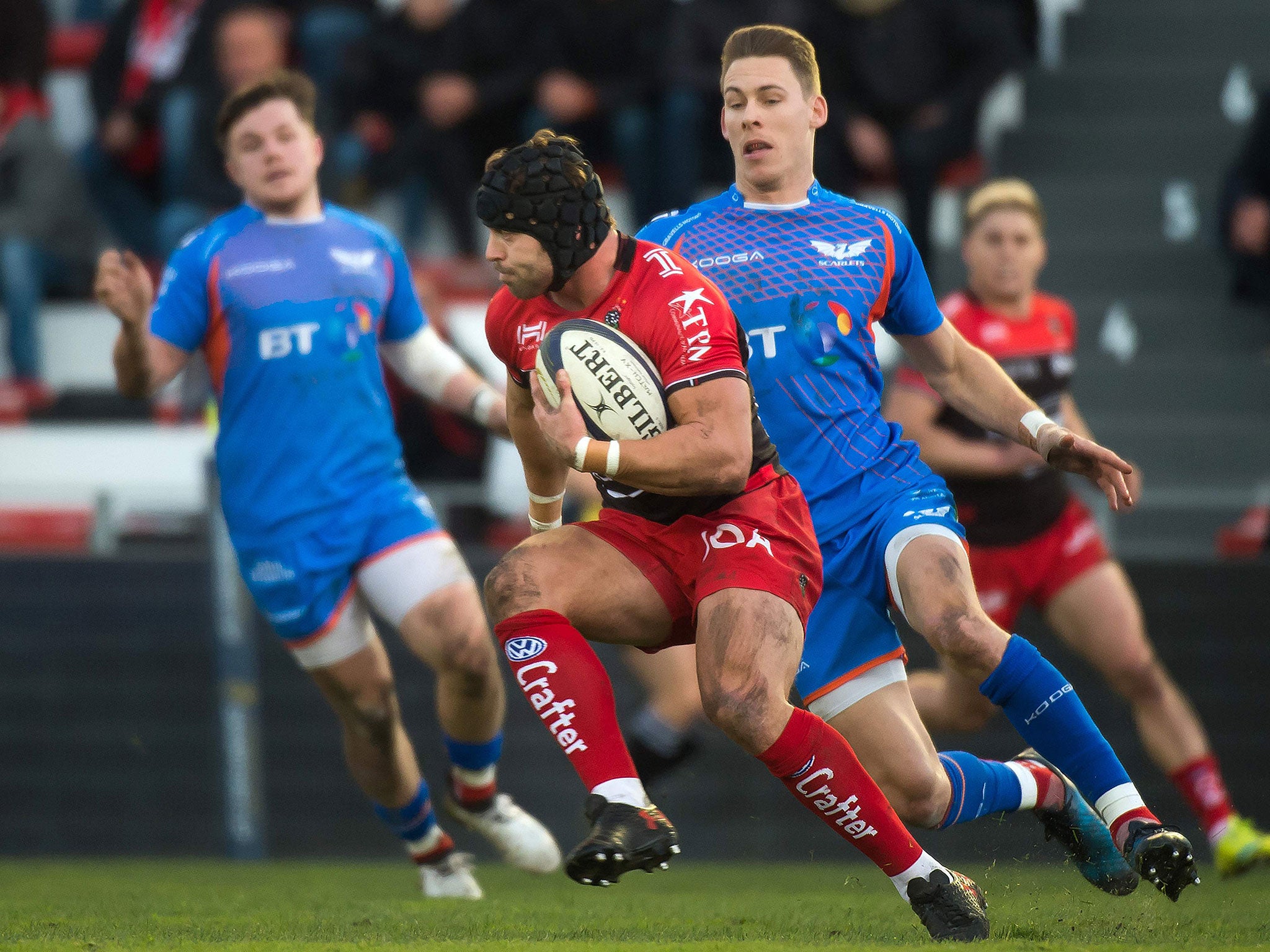 Leigh Halfpenny in action for Toulon during their game against Scarlets