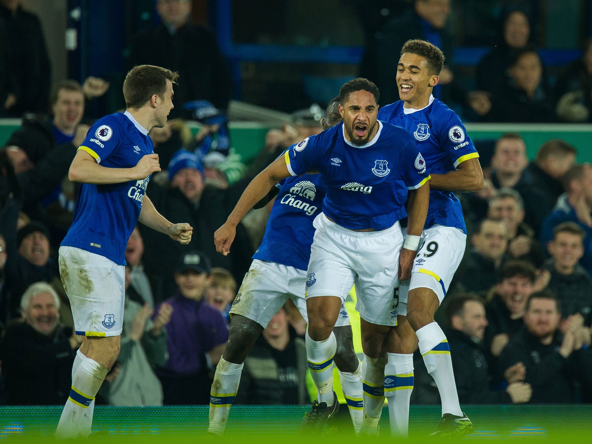 Ashley Williams celebrates his late winner at Goodison Park