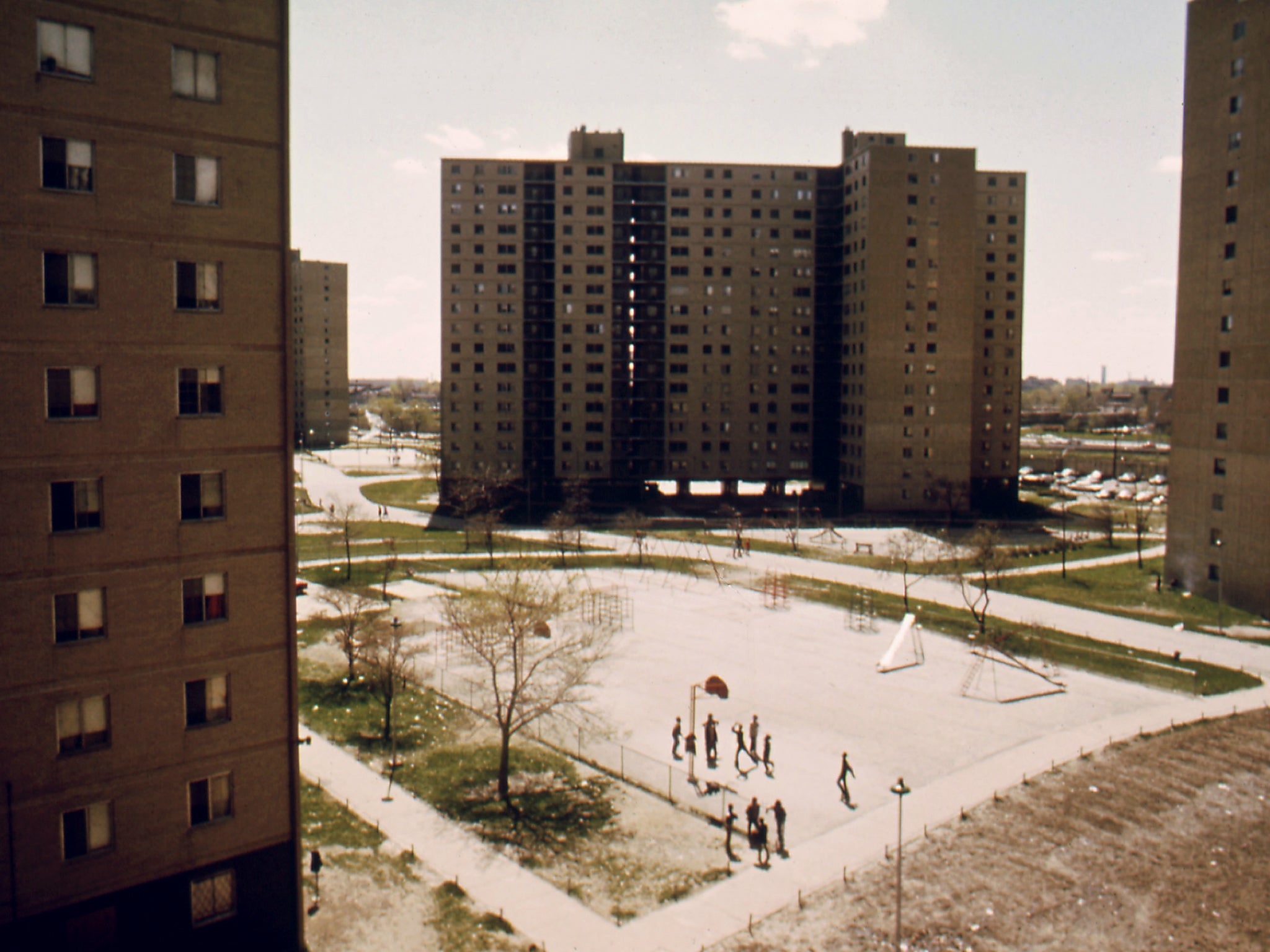 Stateway Gardens public housing complex in Chicago s South Side of Chicago was constructed in the 1960s and provided low income housing for 5000 people. Gangs and neglect turned it into a vertical slum and it was demolished in the 2000s