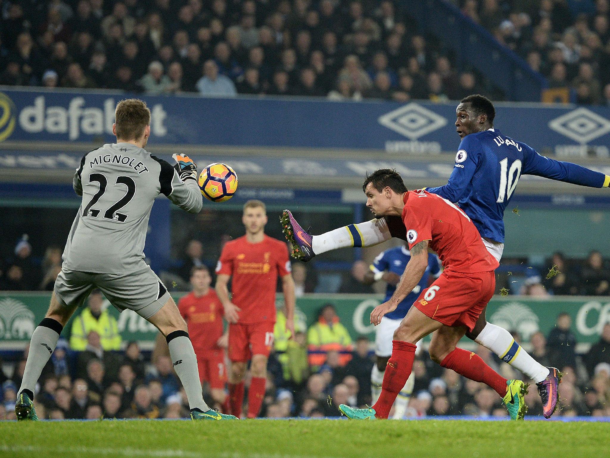 Romelu Lukaku gets a shot off on goal which Simon Mignolet saves (Getty)