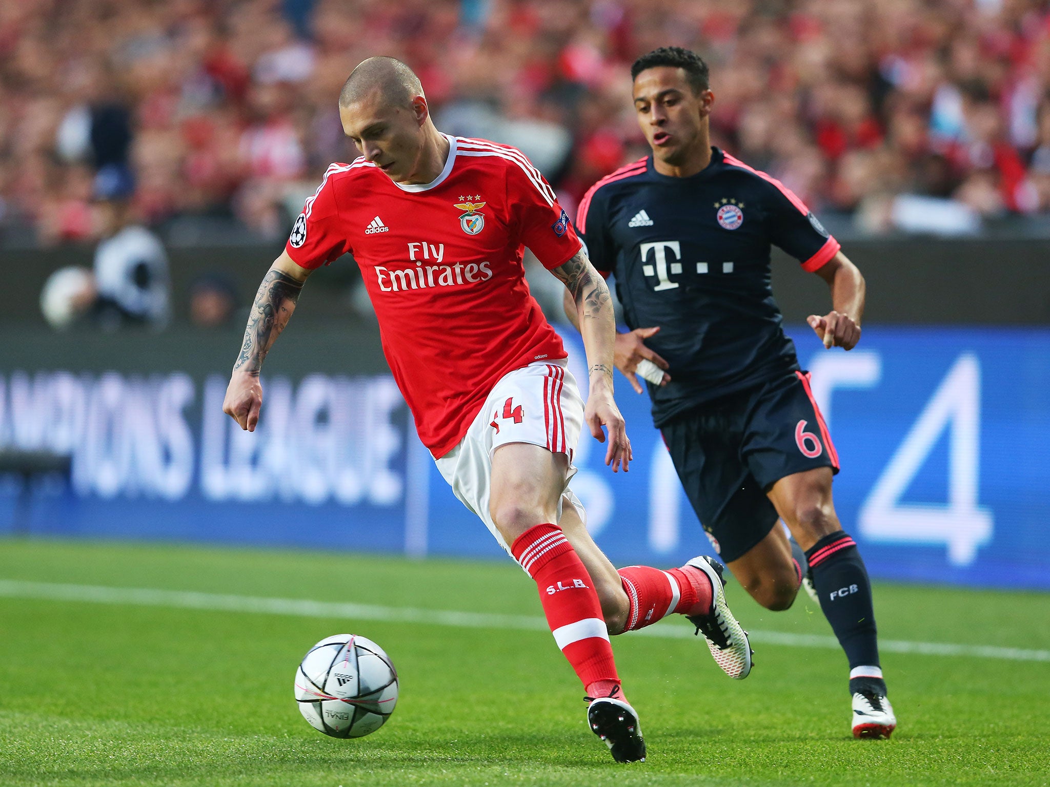 Victor Lindelof has Champions League experience