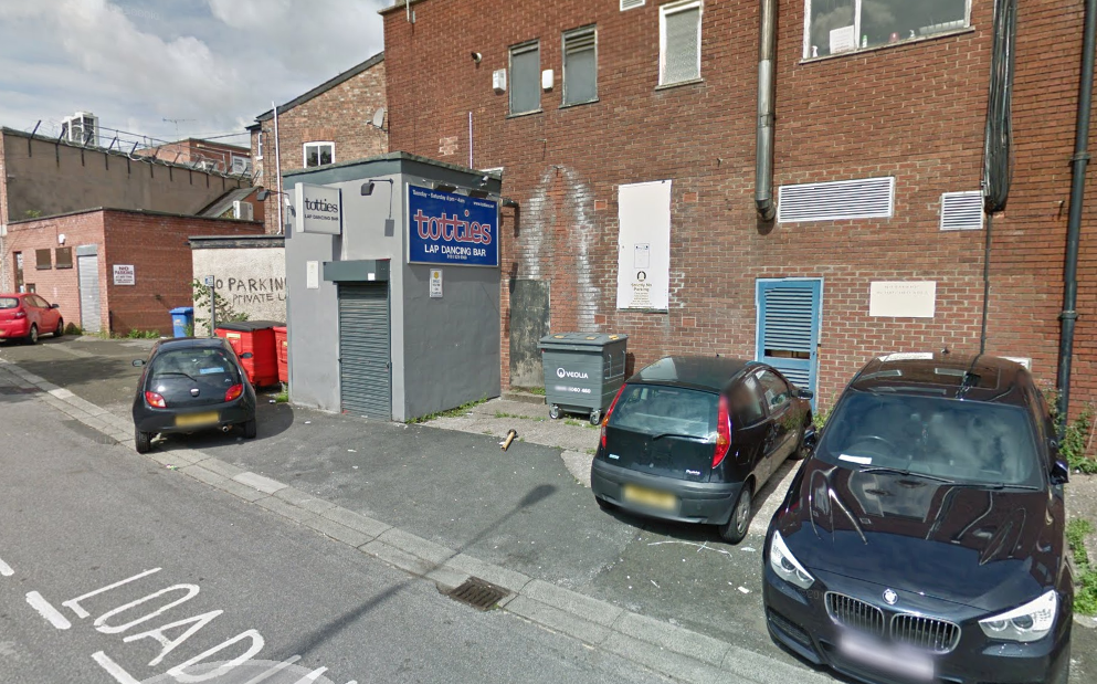 The fight reportedly spilled out of Totties lapdancing bar on the Causeway in Altrincham