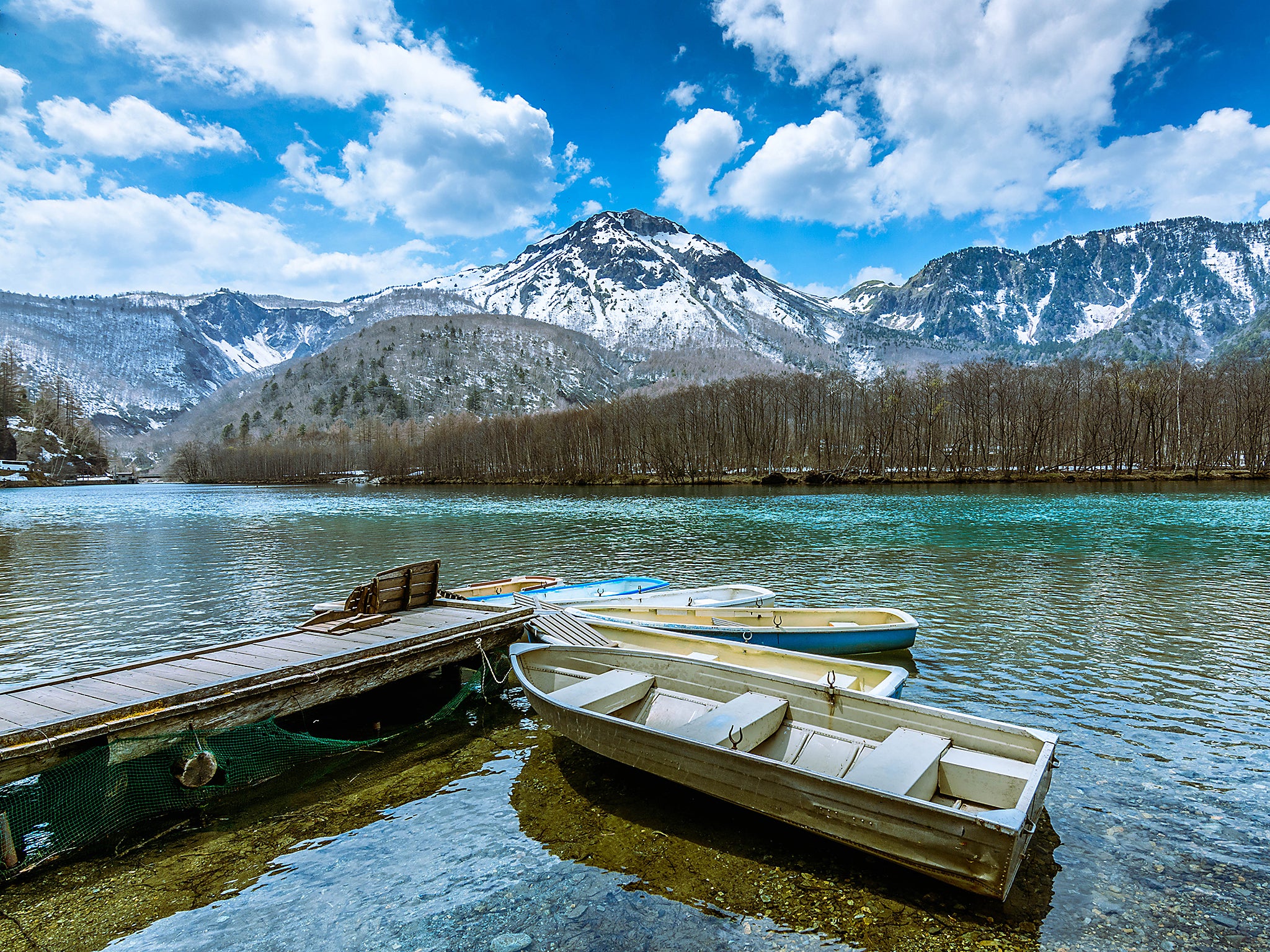 Kamikochi’s habitats are so pristine that private cars and coaches are banned